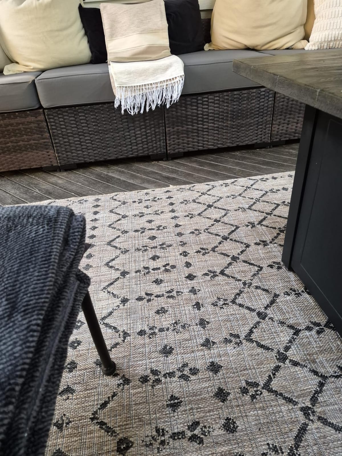 JONATHAN Y Moroccan Geometric Indoor Outdoor Area Rug 8X10 Natural/Black, Ourika Textured Weave for Backyard, Patio, Porch, Easy-Cleaning, High Traffic, Pet-Friendly, Non-Shedding customer photo 2