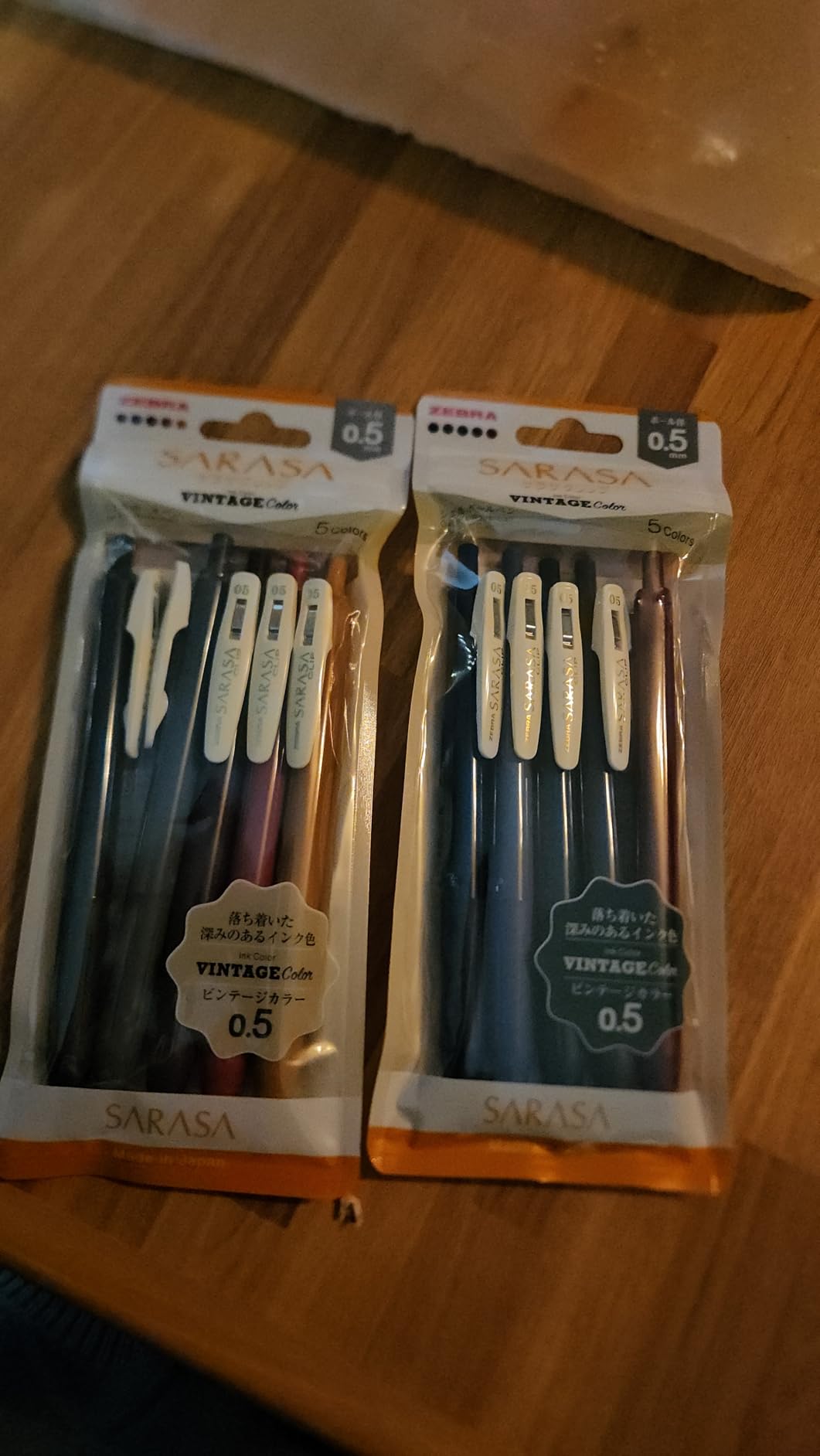 Zebra Sarasa Clip 0.5 Retractable Gel Ink Pen, Rubber Grip, 0.5 mm, Vintage Colors, 10 Color Bundle (JJ15-5C-VI+JJ15-5C-VI2) customer photo 1