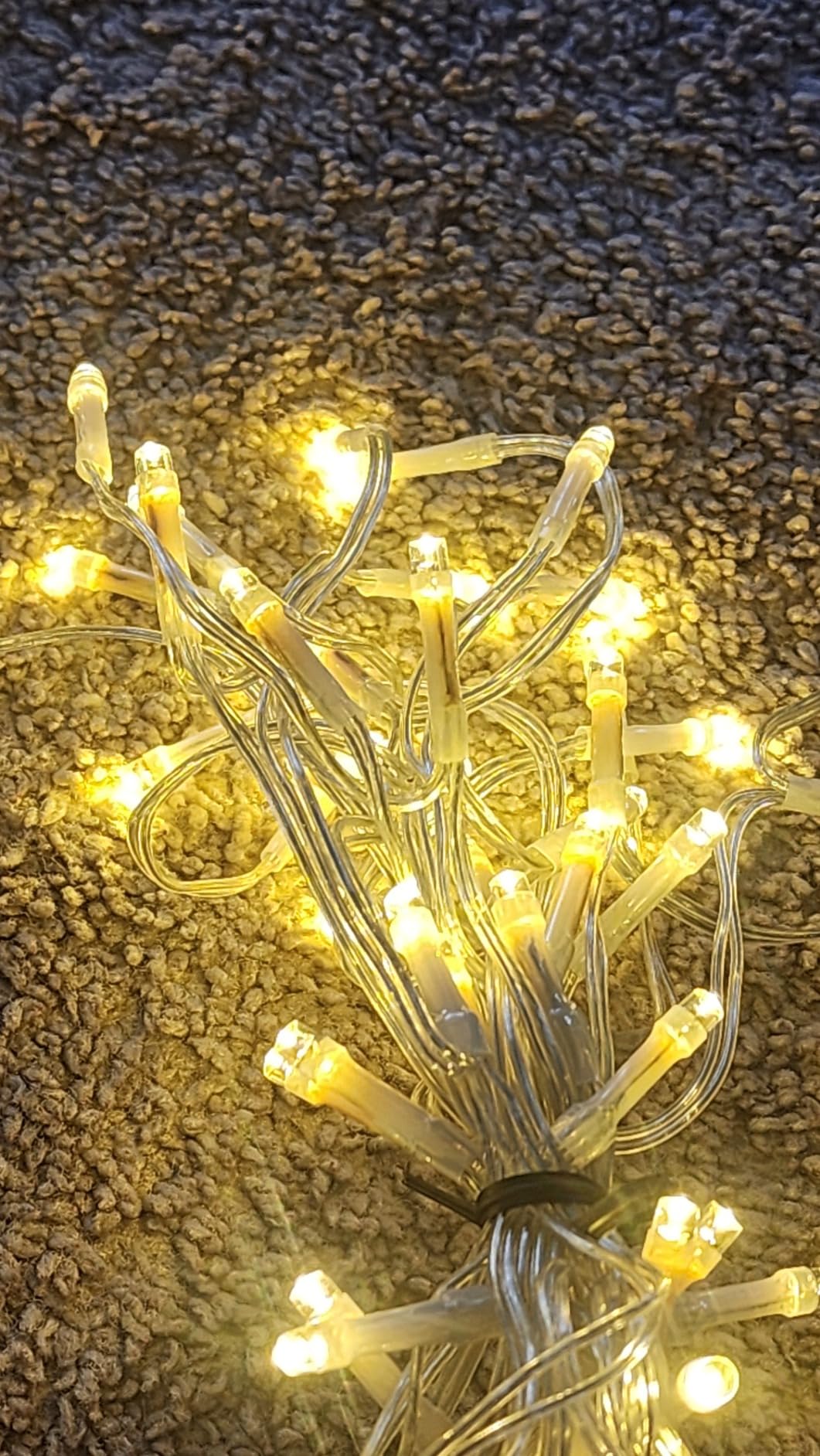 Toodour Christmas Icicle Lights Outdoor, 360 LED 29.5ft 8 Modes Fairy Icicle String Light with 60 Drops, Led Christmas Lights Twinkle for Holiday, Party, Wedding, Eaves, Xmas Decorations (Warm White) customer photo 2