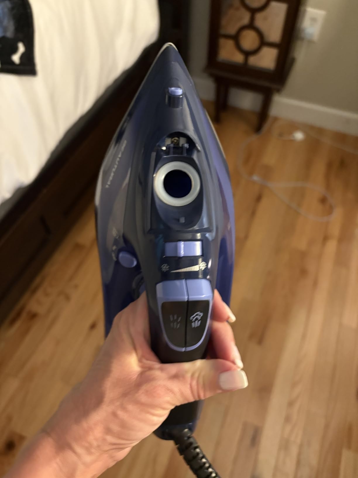 BEAUTURAL Steam Iron for Clothes with Ceramic-Coated Soleplate, 1500 Watts, Burst of Steam, 3-Way Auto-Off, Anti-Drip and Anti-Calcium, Self-Cleaning, Easy Temperature Control, Perfect for Home Use customer photo 1