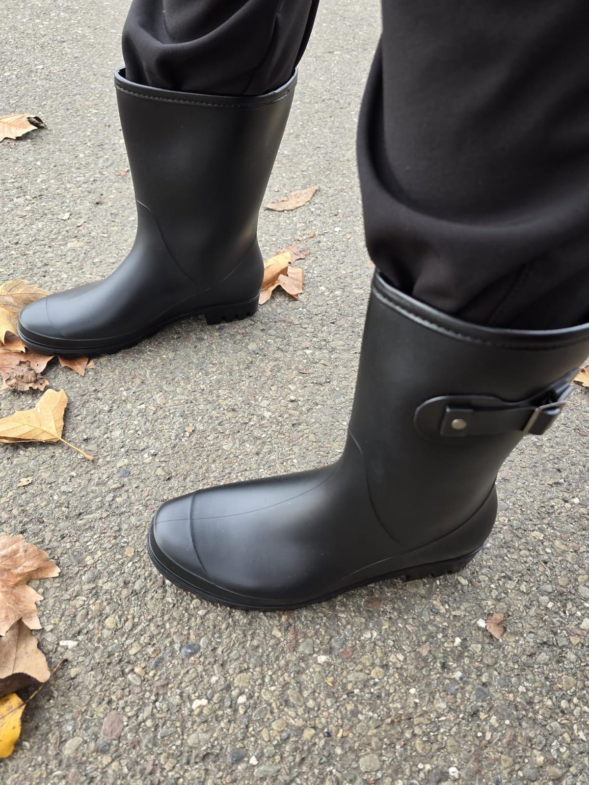 Evshine Women's Mid Calf Rain Boots Waterproof Garden Boots with Buckle customer photo 1