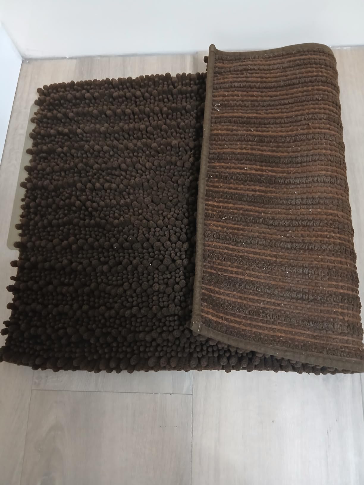 Yimobra Bathroom Rugs Non-Slip Washable – Extra Soft & Absorbent Chenille Bath Mat, Quick-Dry Plush Shaggy Floor & Vanity Bath Rugs for Tub & Shower, Modern Home Decor Accessories, 24 x 17, Grey customer photo 2