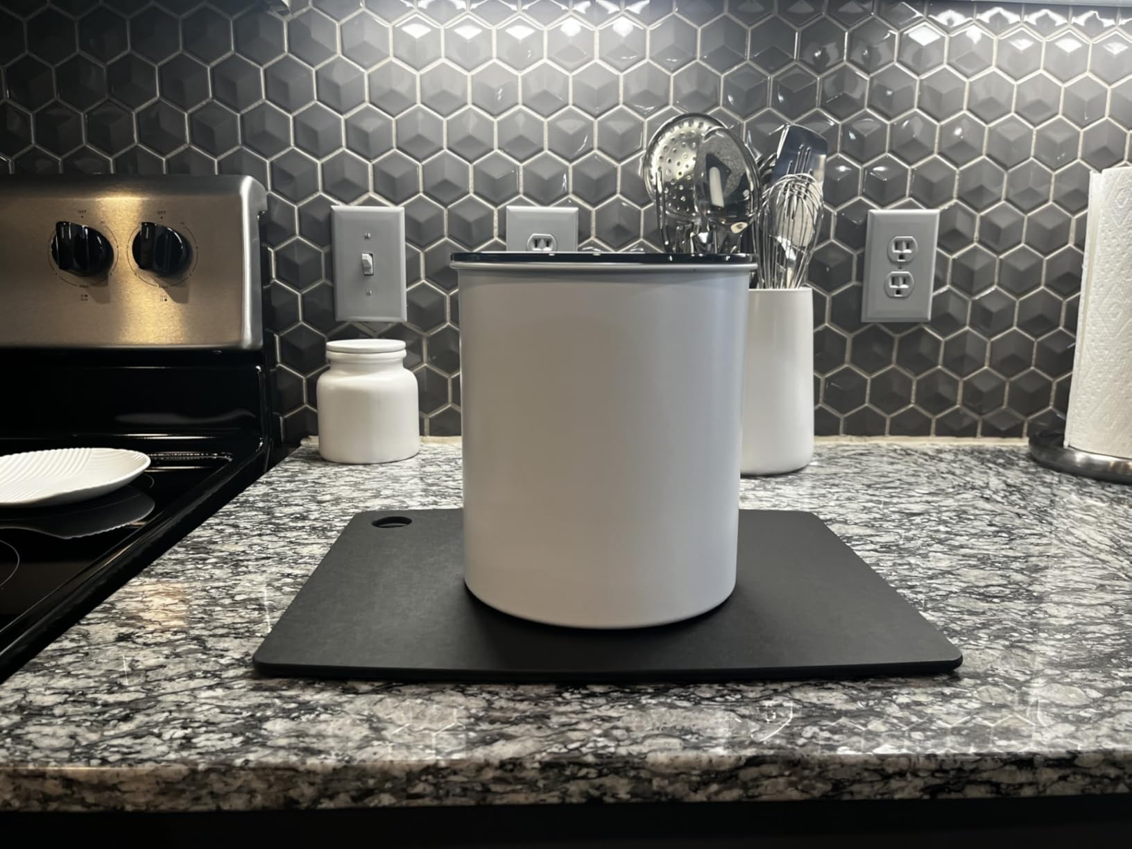 Airscape by Planetary Design | 2.2 lbs Coffee Storage | Matte Black customer photo 2