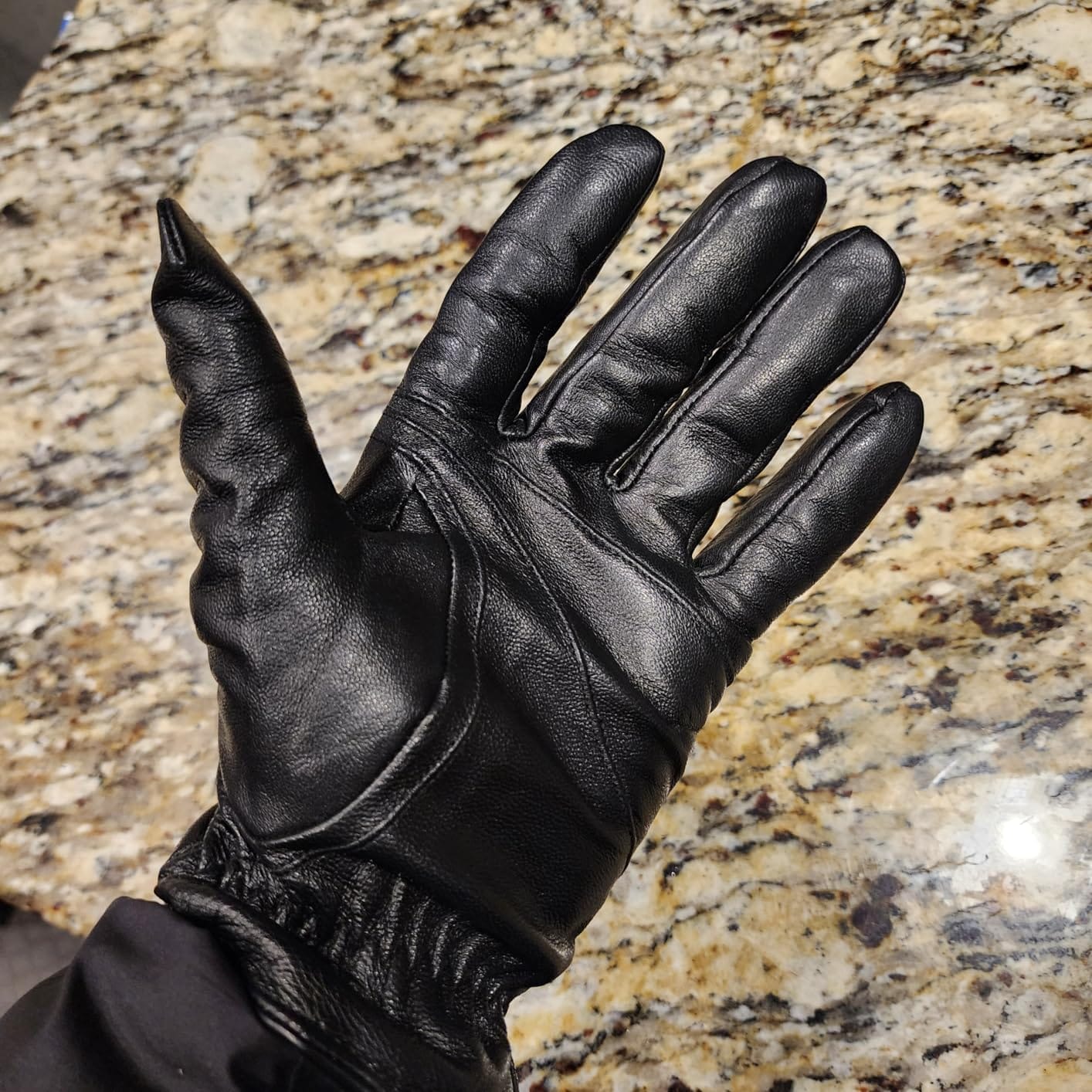 Alepo Genuine Sheepskin Leather Gloves for Men, Winter Warm Touchscreen Texting Cashmere Lined Driving Motorcycle Gloves customer photo 1