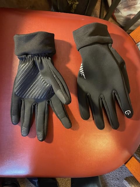 SIMARI Winter Gloves for Women Men - Cold Weather Thermal Touch Screen Ski Snow Glove Liners, Non-Slip Palm & Warm Fleece Lined, for Running Cycling Driving Hiking Walking Sports Outdoor Texting Work customer photo 1