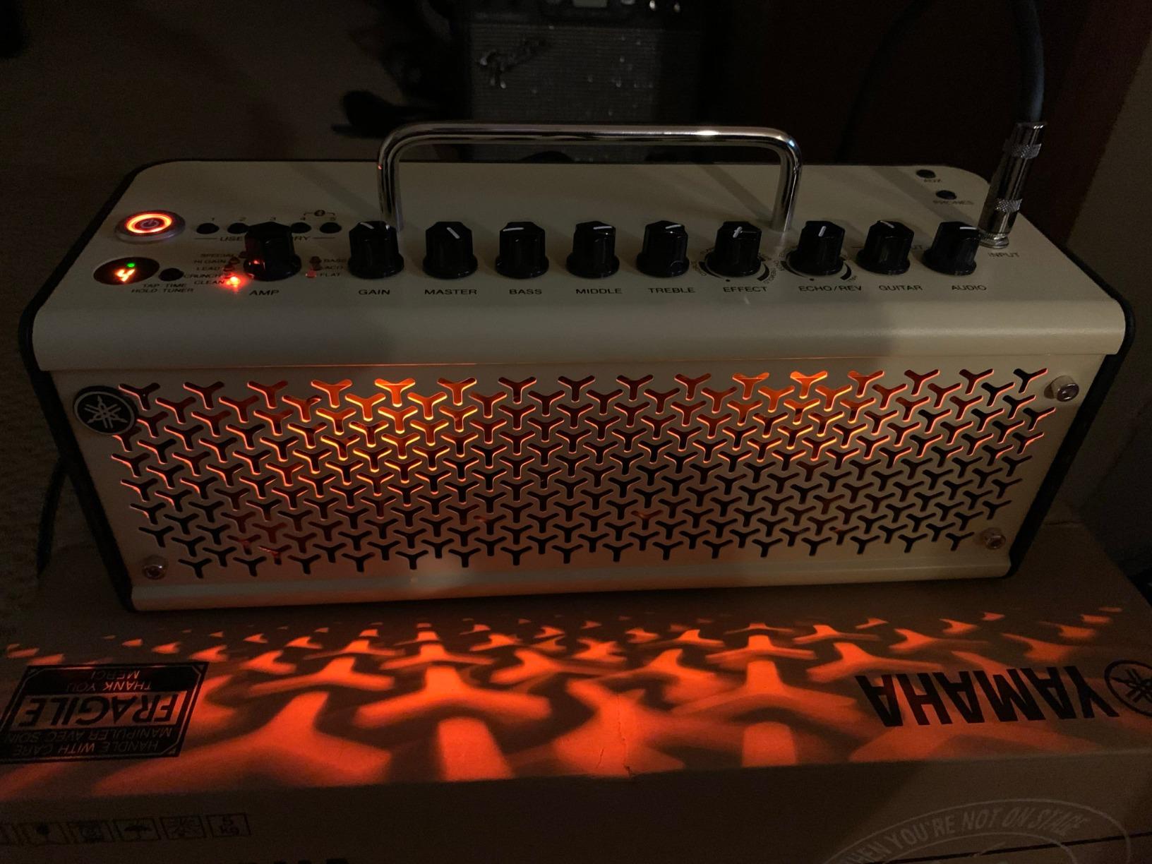 Yamaha THR10II Wired Desktop Guitar Amp, 10W customer photo 2