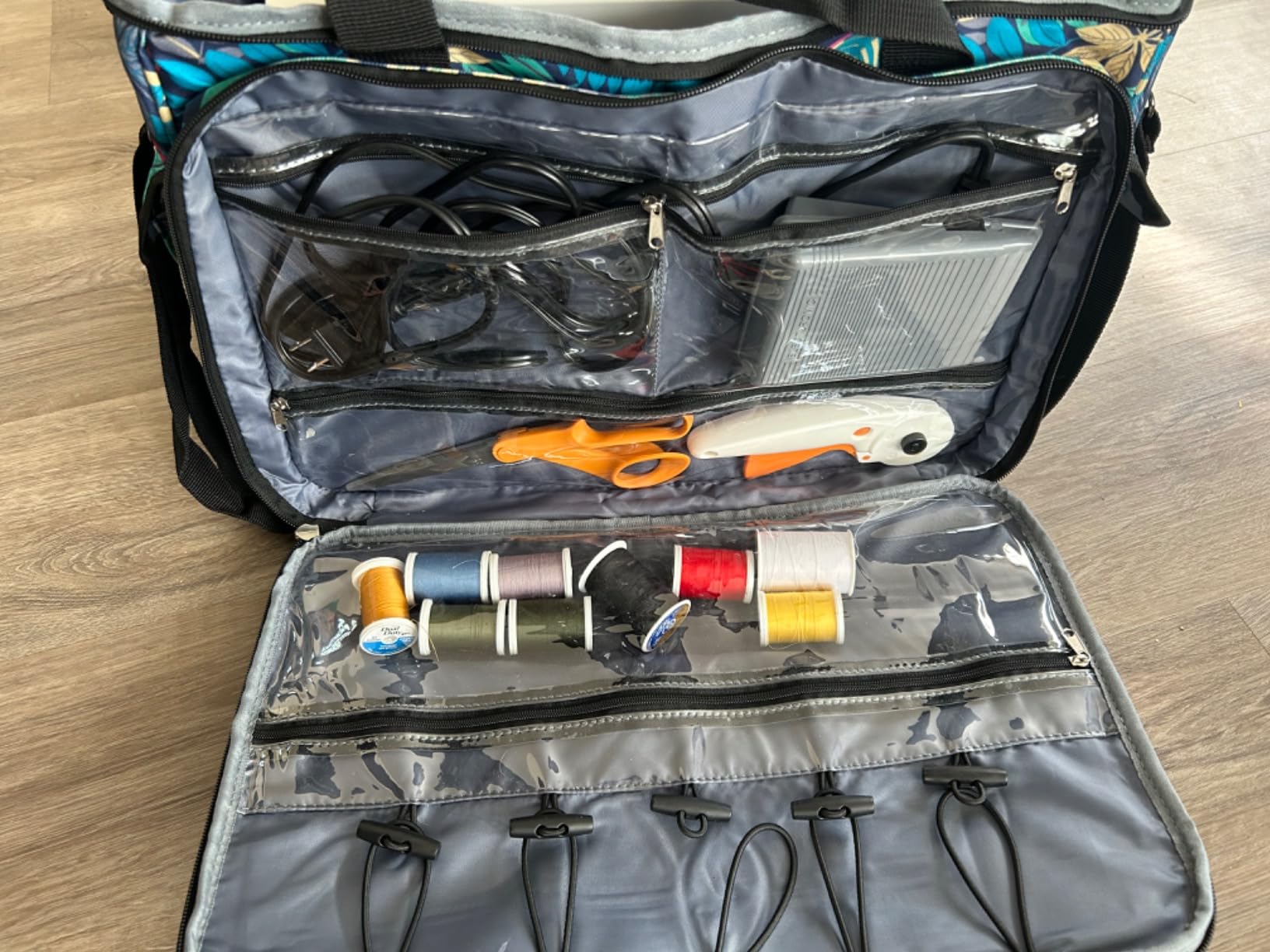 HOMEST Deluxe Sewing Machine Case with Wheels, Rolling Trolley Tote customer photo 1
