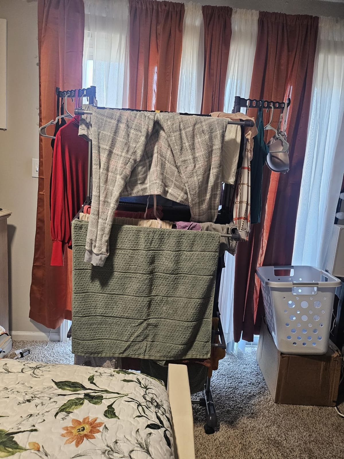 Bigzzia Clothes Drying Rack Folding with Wheels Laundry Rack 4 Tier customer photo 1