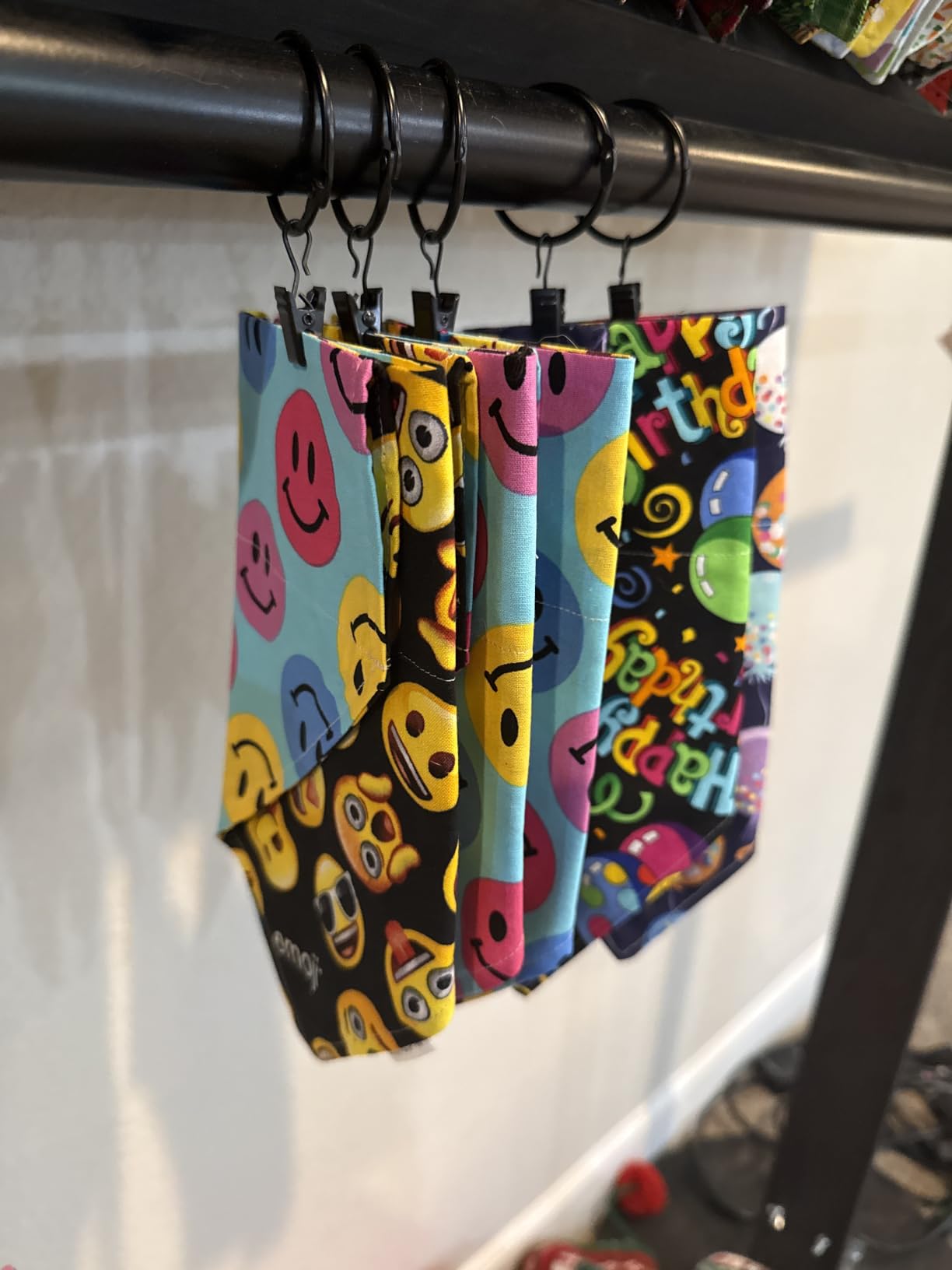 24 Pack 2 Inches Openable Curtain Rings with Clips customer photo 2