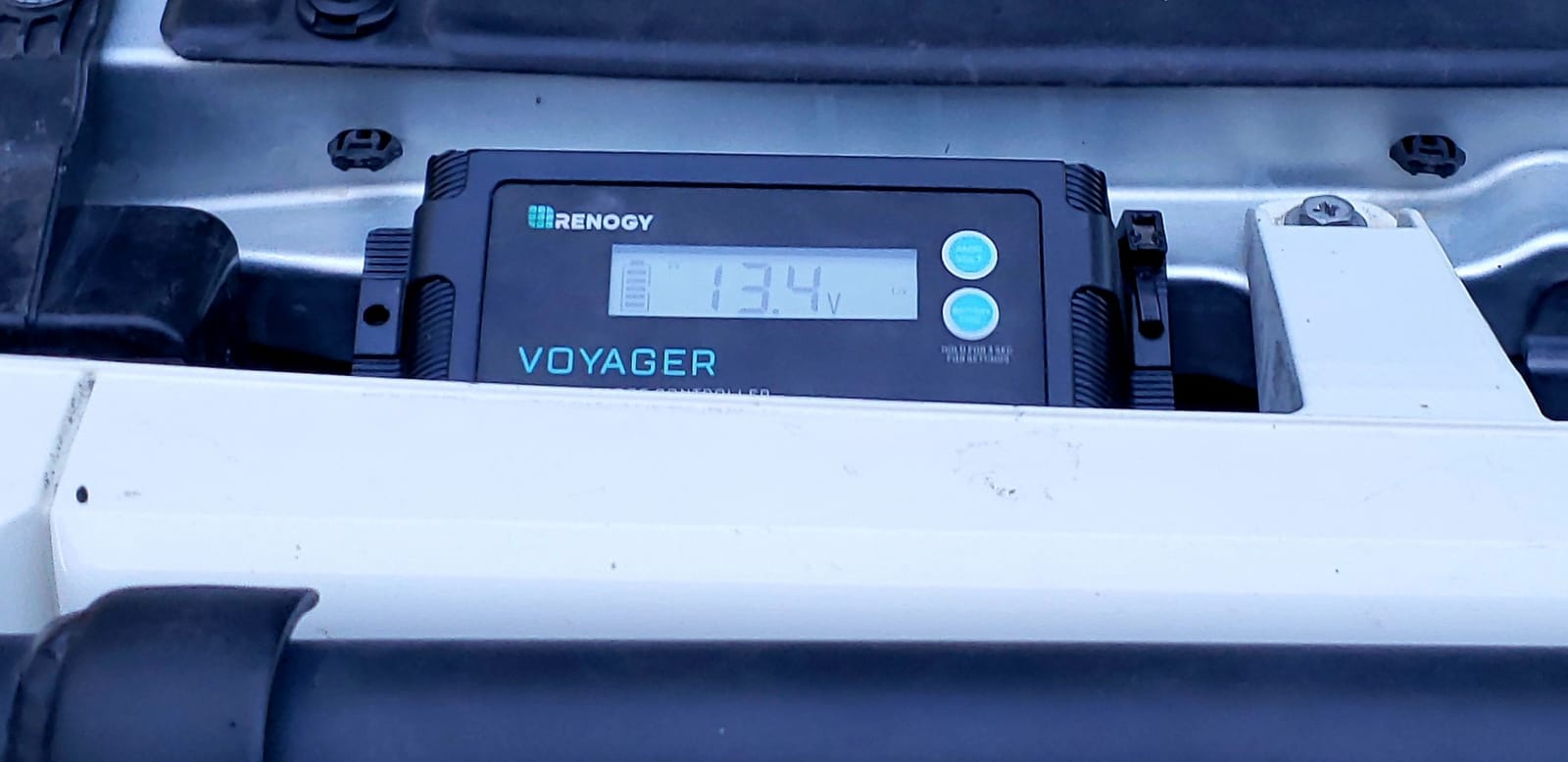 Renogy Voyager 20A PWM Solar Charge Controller IP67 12/24V for Marine customer photo 1