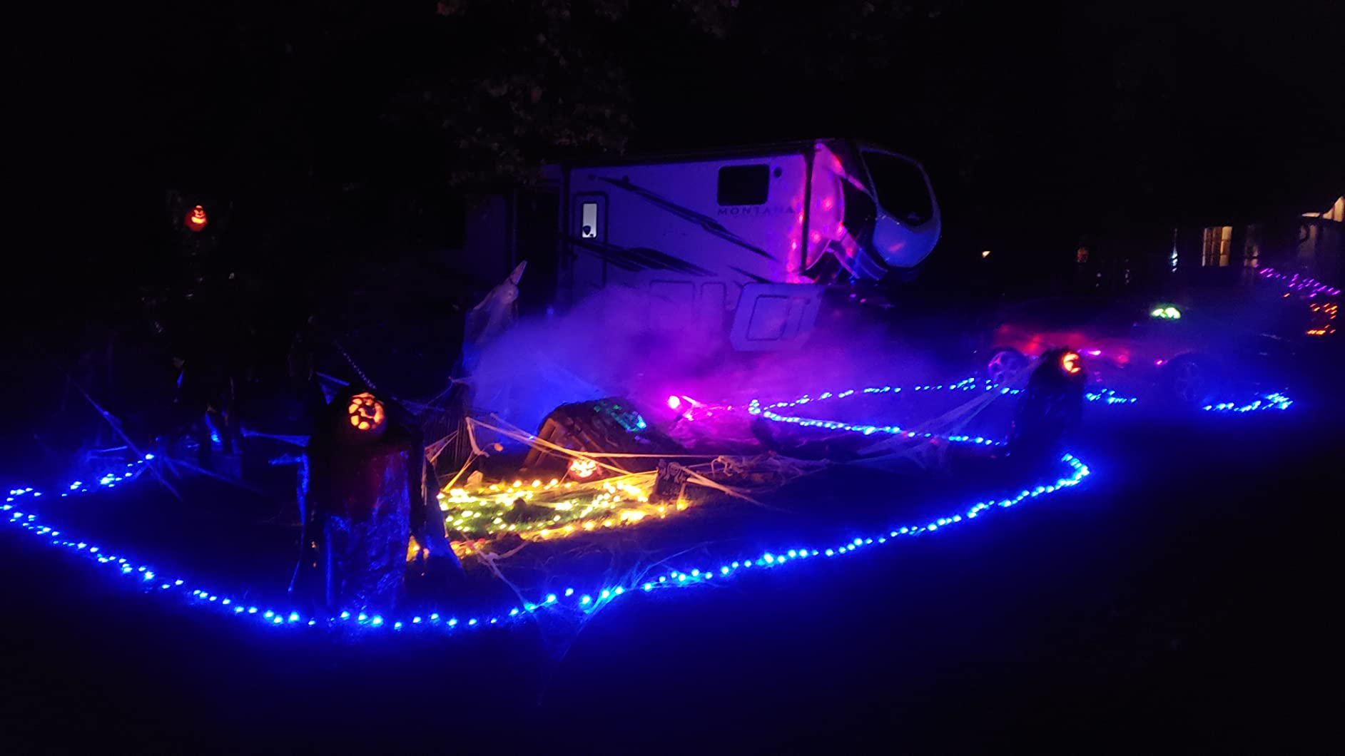 Fog Machine Smoke Machine with LED Lights and 12 Color Light Effects customer photo 2