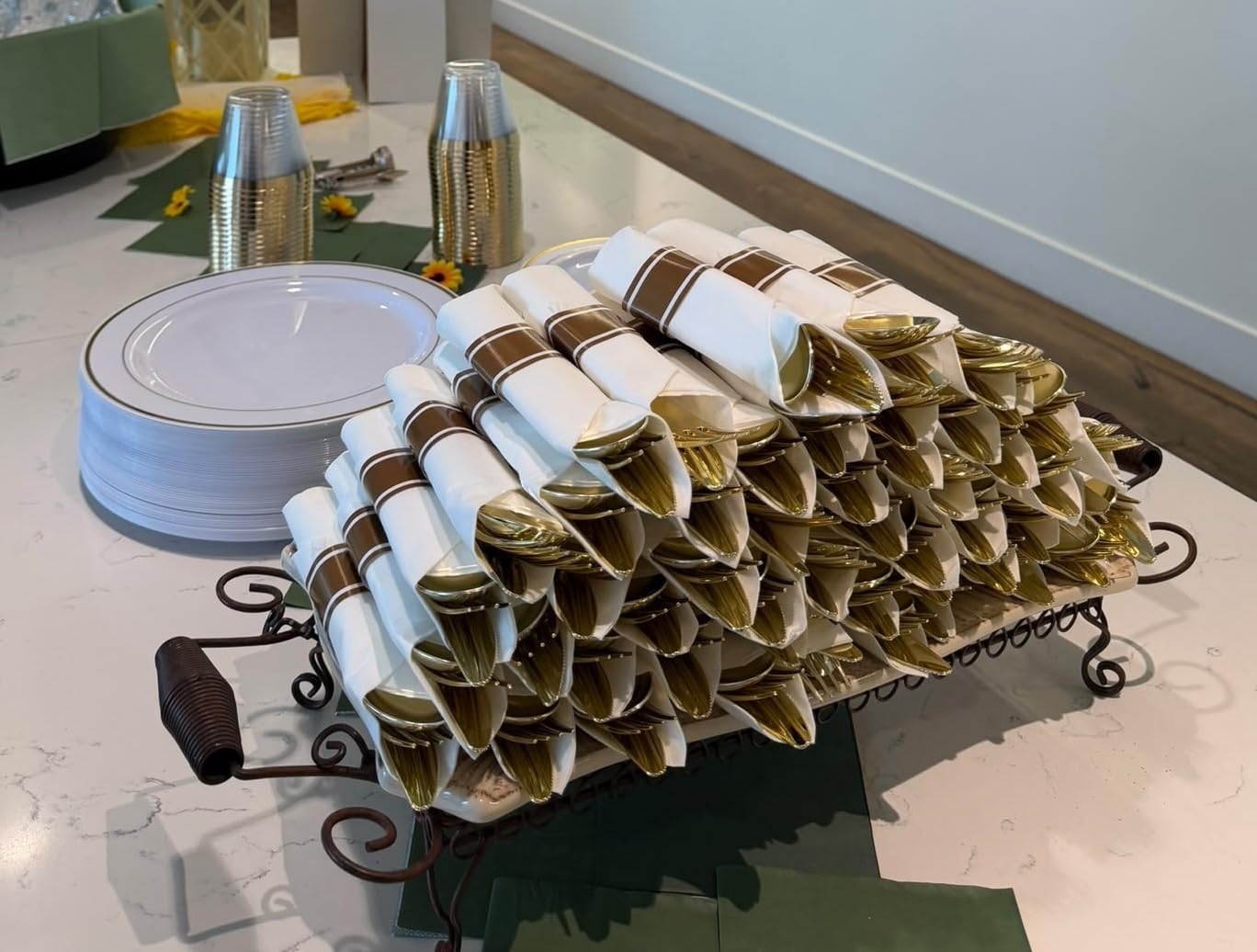 WELLIFE Disposable Plates & Gold Silverware Set, 350 Pieces for 50 Guests customer photo 2