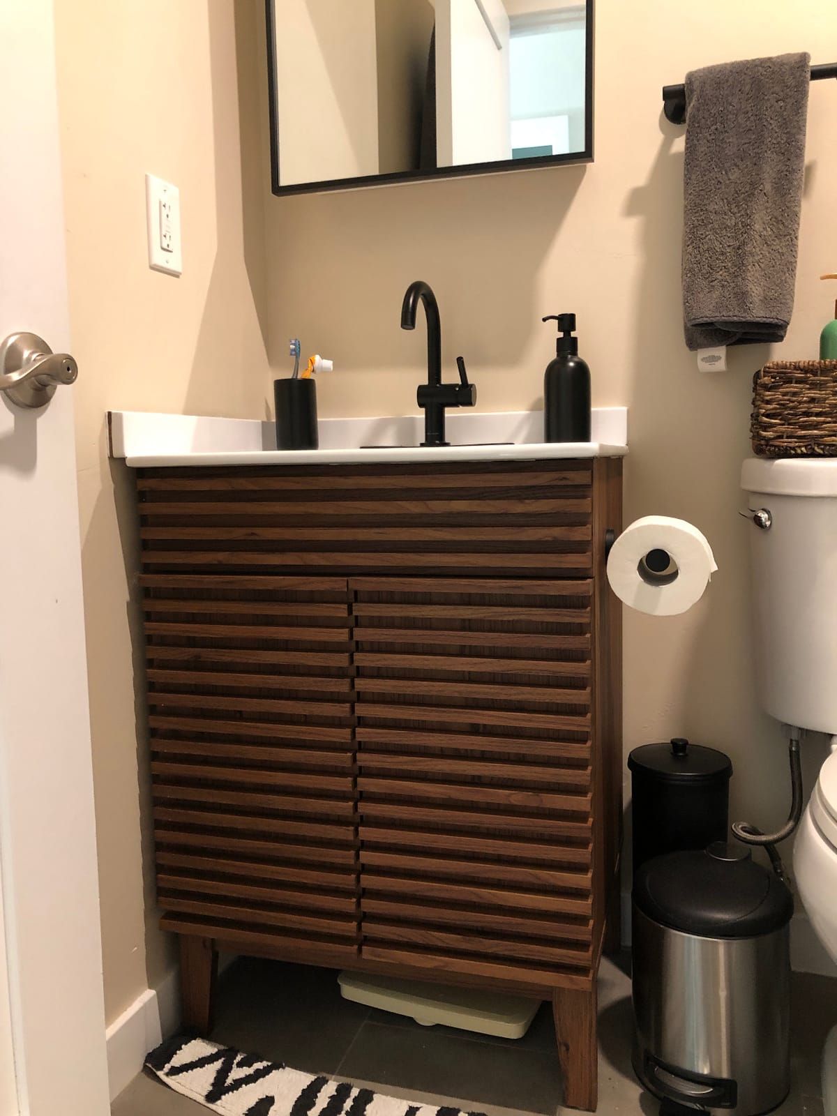 Modway Render Mid-Century Bathroom Vanity With Sink in Walnut White, 24 Inch customer photo 2