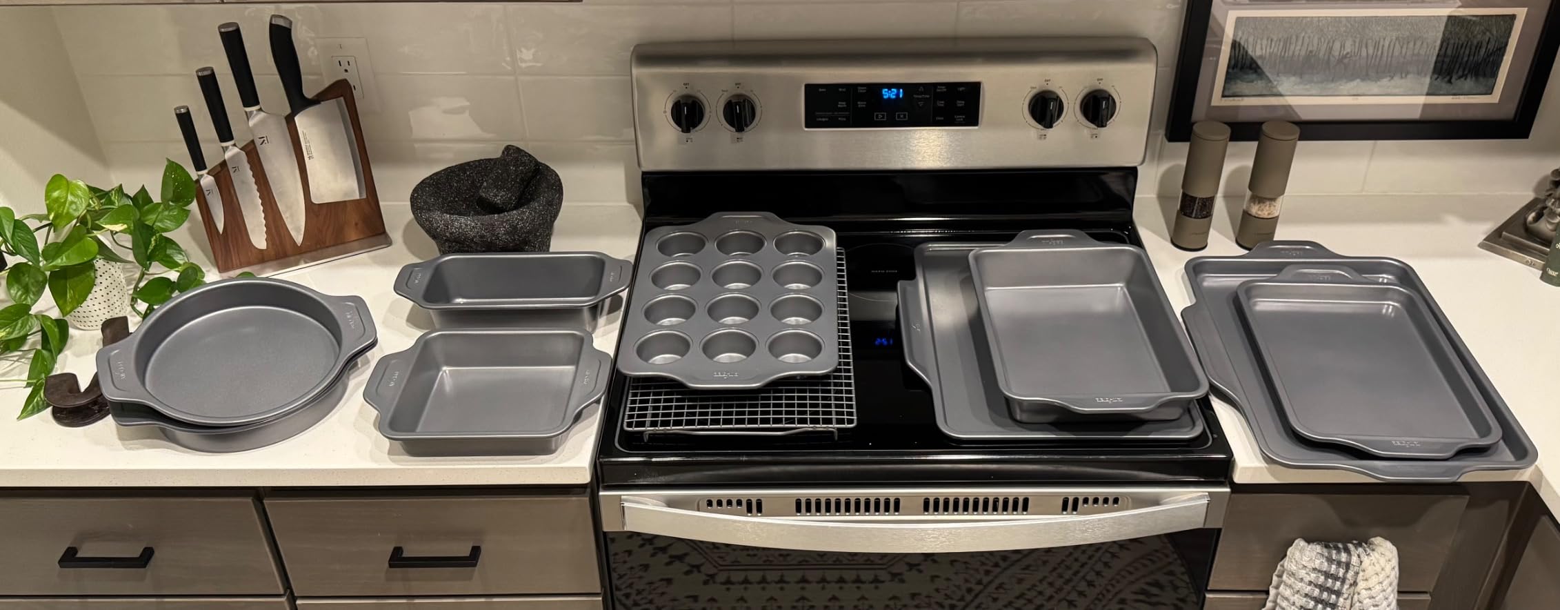 All-Clad Pro-Release Nonstick 10-Piece Bakeware Set | Heavy-gauge aluminized steel with ceramic-reinforced nonstick, Dishwasher Safe, Oven Safe up to 450F customer photo 2