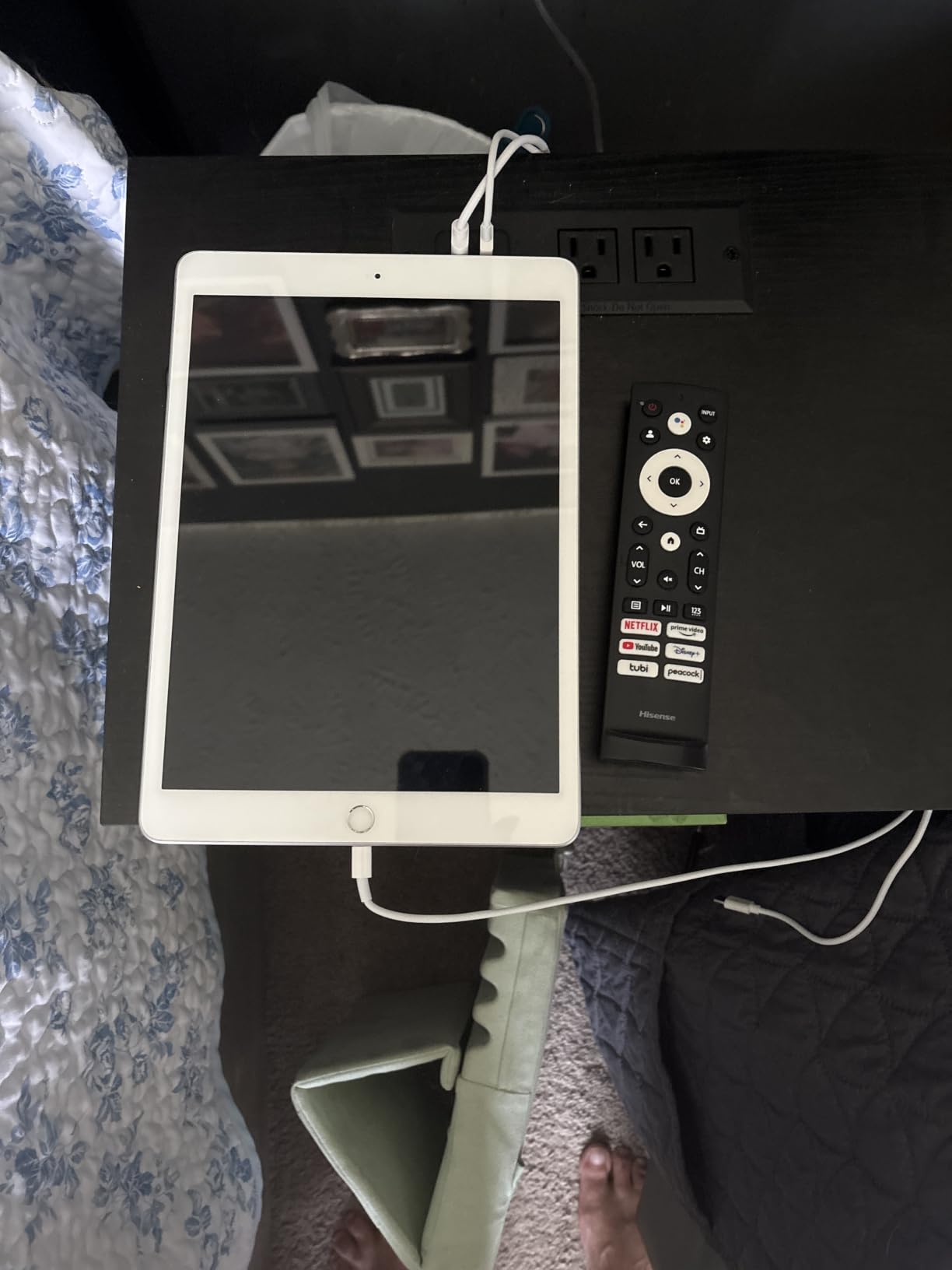Apple iPad, 10.2-Inch, Wi-Fi, 32GB, Space Gray (Renewed) customer photo 2