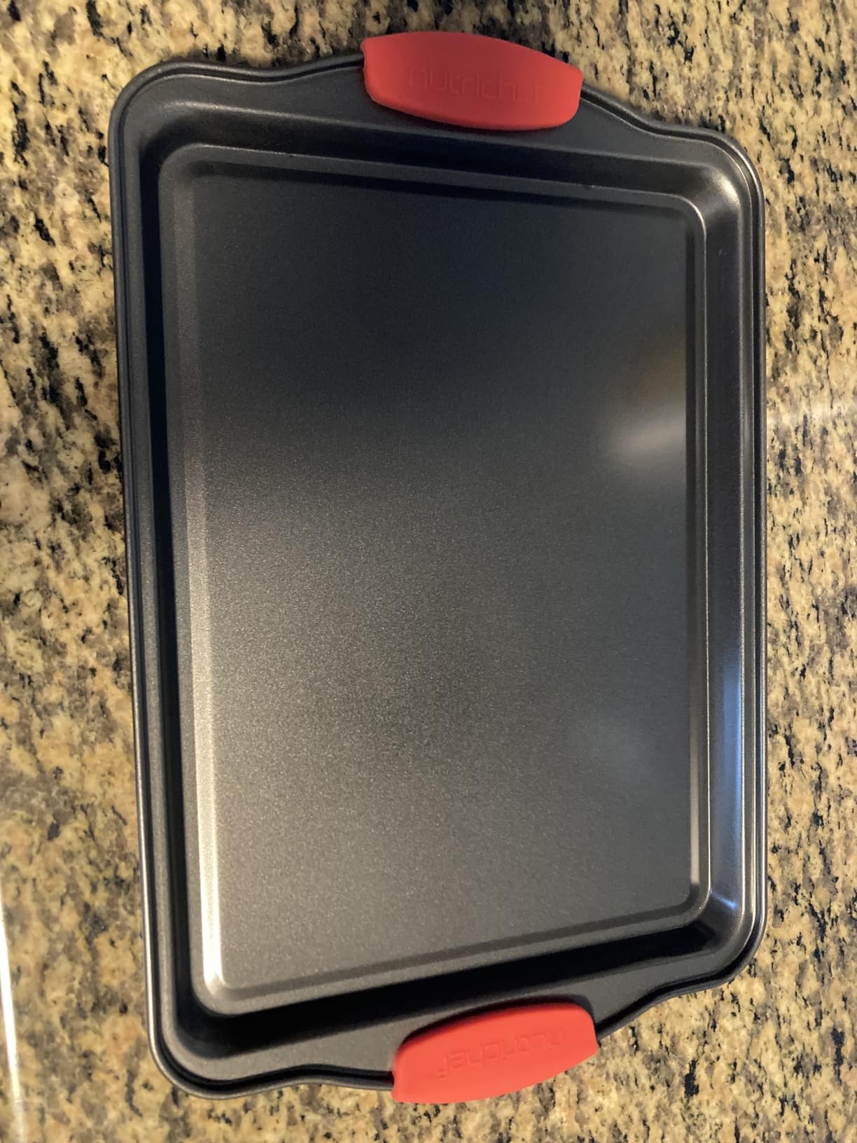 NutriChef 10-Piece Nonstick Kitchen Oven Baking Pans - Premium & Stylish Non-Stick Carbon Steel - Commercial Grade Restaurant Quality Metal Bakeware with Silicone Handles - Easy to Clean, NCSBS10S customer photo 1