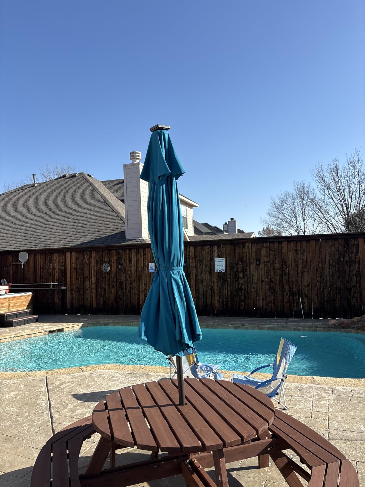 Blissun 9 ft Solar Umbrella, 32 LED Lighted Patio Umbrella, Table Market Umbrella, Outdoor Umbrella for Garden, Deck, Backyard, Pool and Beach (Red) customer photo 1