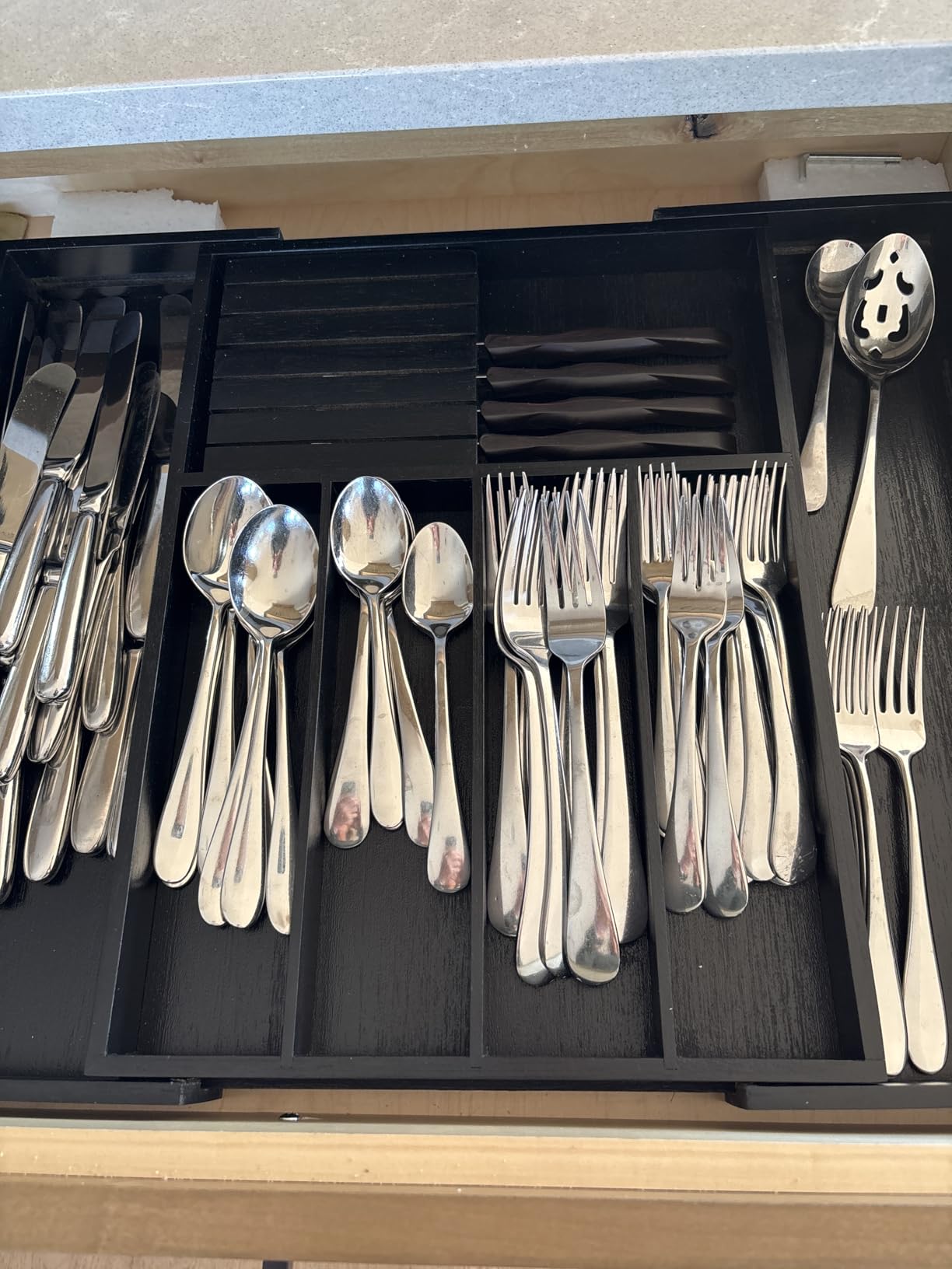 VaeFae Bamboo Silverware Drawer Organizer, 7 Slots, Natural customer photo 1