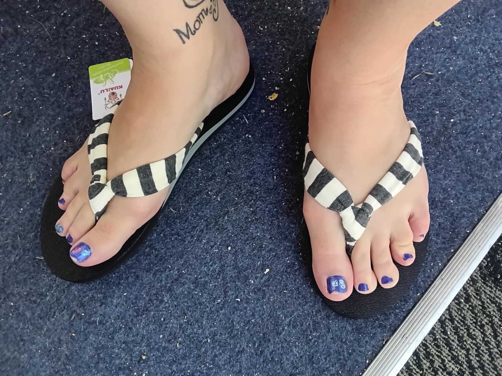 KuaiLu Flip Flops for Women with Arch Support Summer Beach Thong Sandals customer photo 2