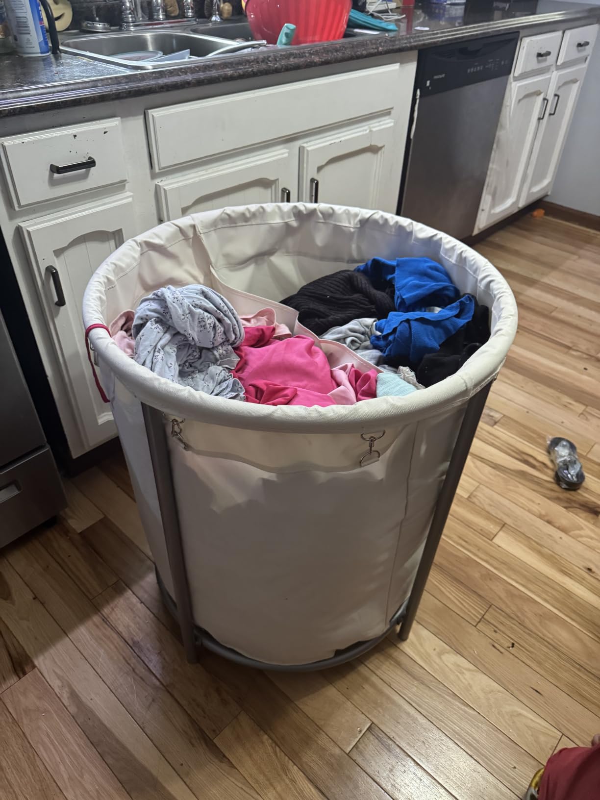 SONGMICS Laundry Basket with Wheels,190L, Steel Frame, Removable Bag customer photo 1