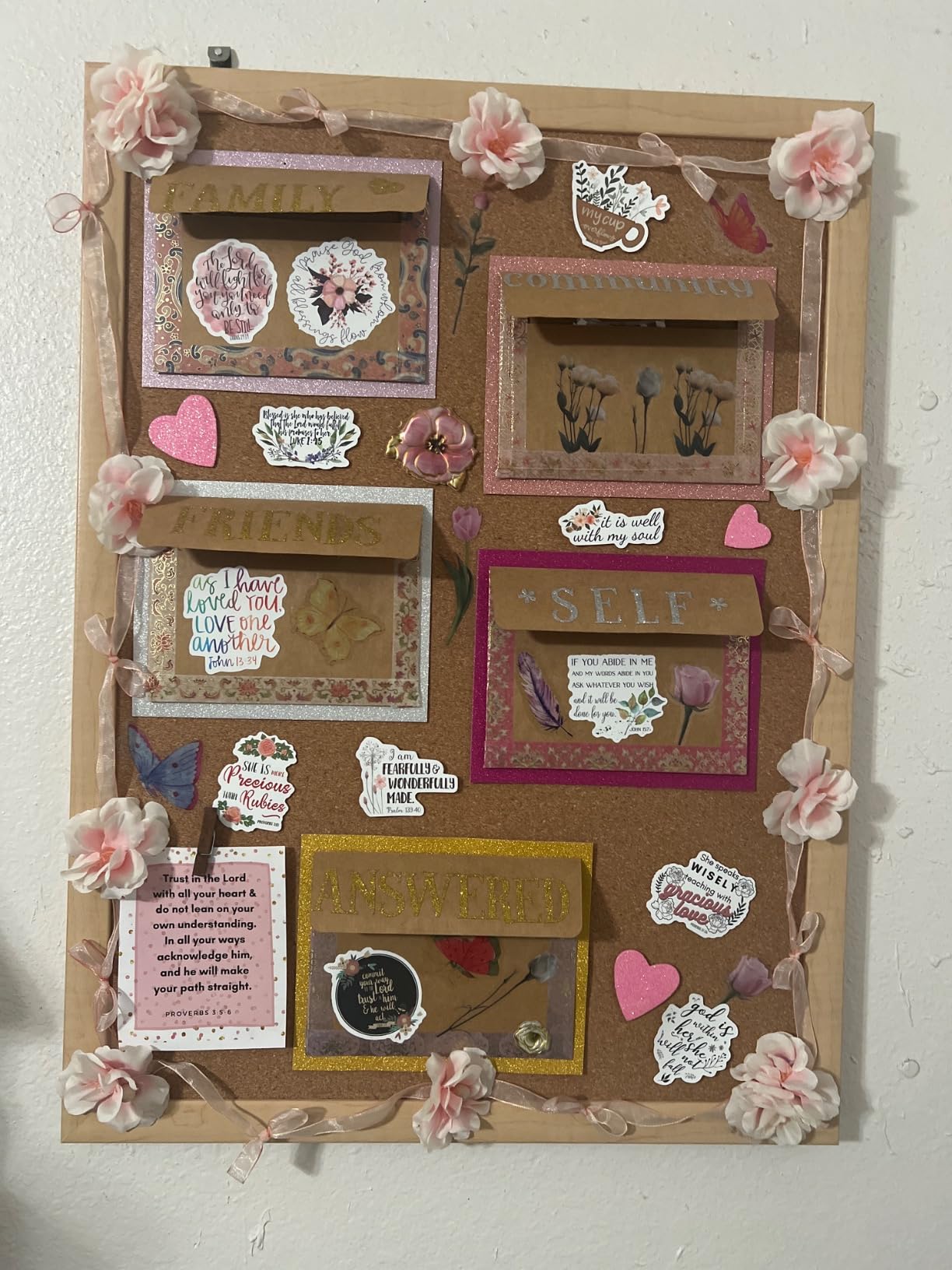 Amazon Basics Cork Bulletin Board, 17