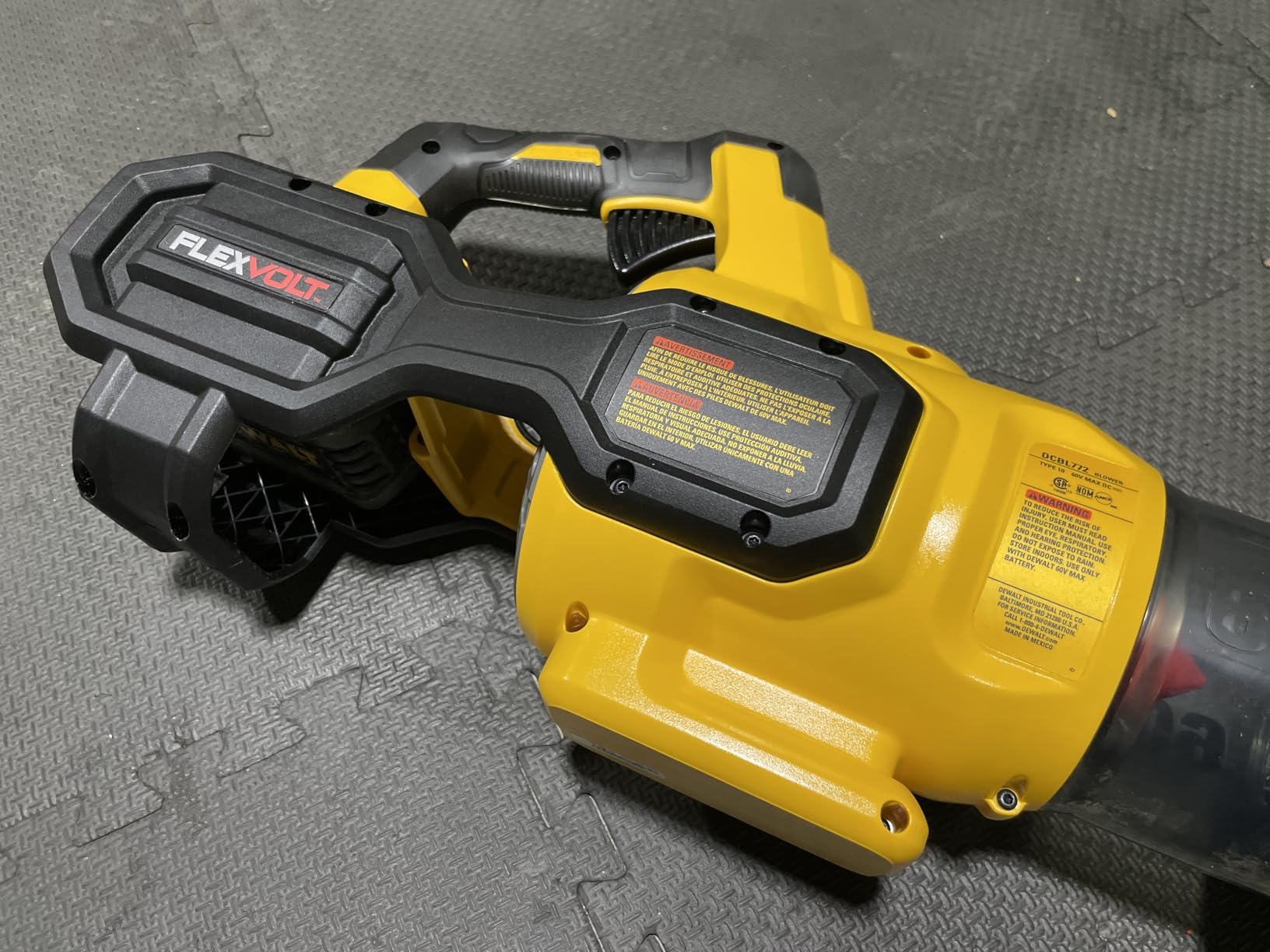 DEWALT 60V MAX* FLEXVOLT Leaf Blower, Cordless, Battery Powered, Handheld, Classic Style, 125-MPH, 600-CFM, Yellow/Black, Tool Only (DCBL772B) customer photo 2