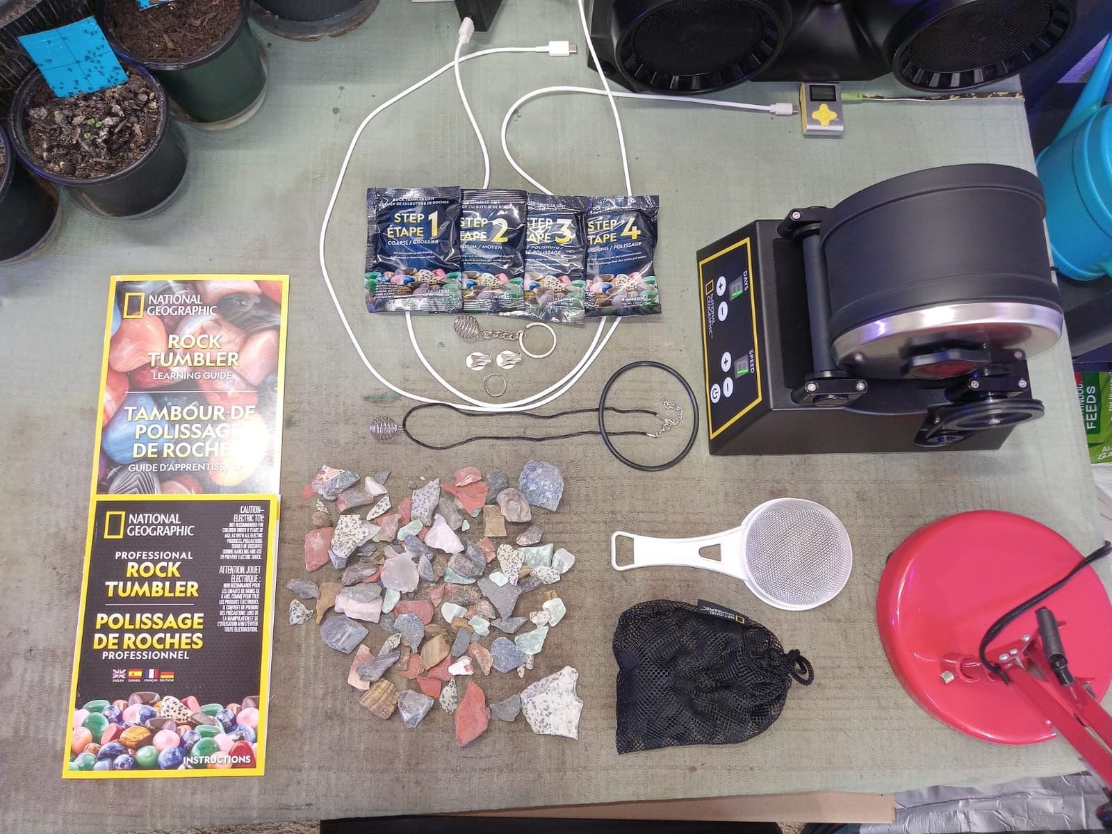 NATIONAL GEOGRAPHIC Professional Rock Tumbler Kit - Complete Rock Tumbler for Adults & Kids with Durable 2 Lb. Barrel, Rocks, Grit, and Patented GemFoam Finishing Foam Polish, Rock Polisher | 2 Lb. Leak-Proof Barrel, Variable Speed and Timer, 1 Lb. Rough Gemstones, 4-Stage Grit, GemFoam Polish, Jewelry Fastenings customer photo 1