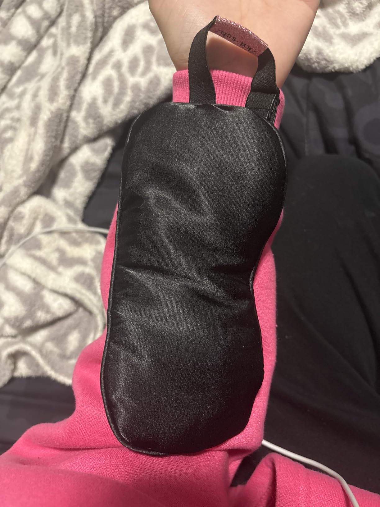 Kitsch Weighted Satin Sleep Mask | Eye Masks for Sleep - (4.1oz/116g) customer photo 2