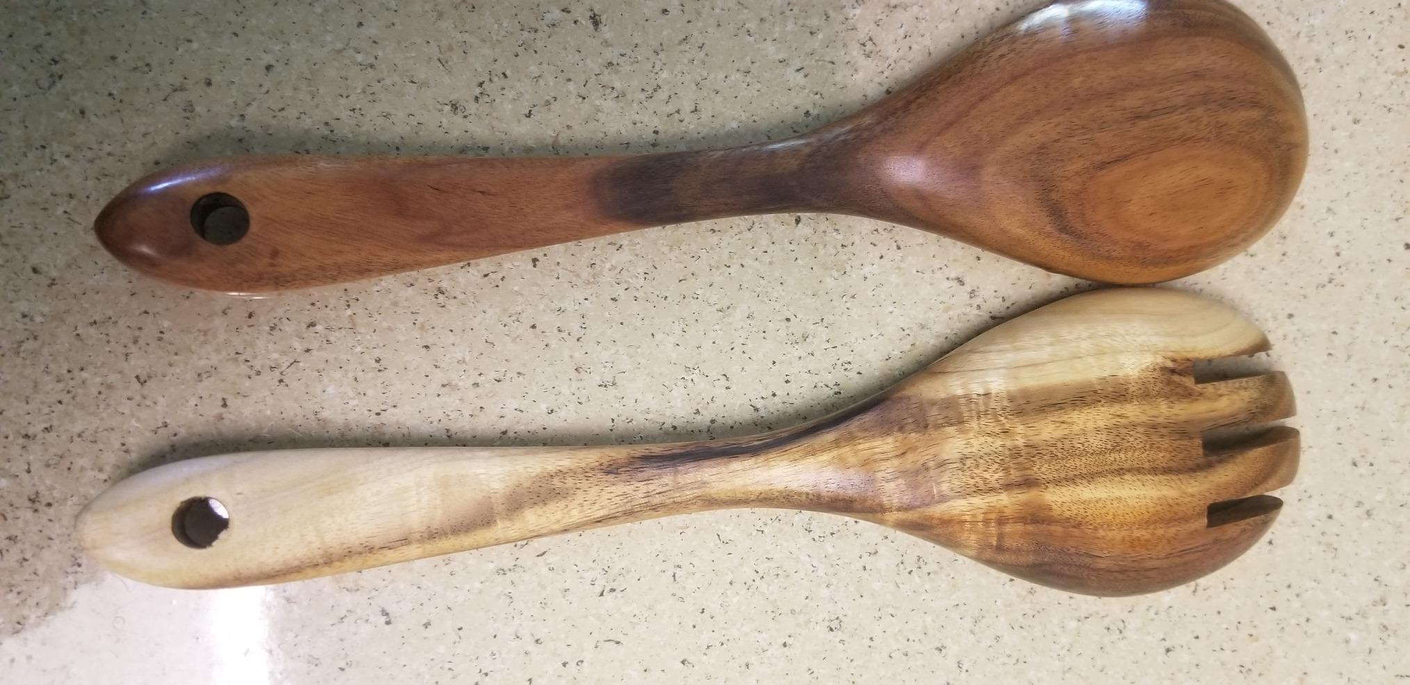 AOOSY Wooden Salad Tongs, 10.2 In, Set of 2 customer photo 1