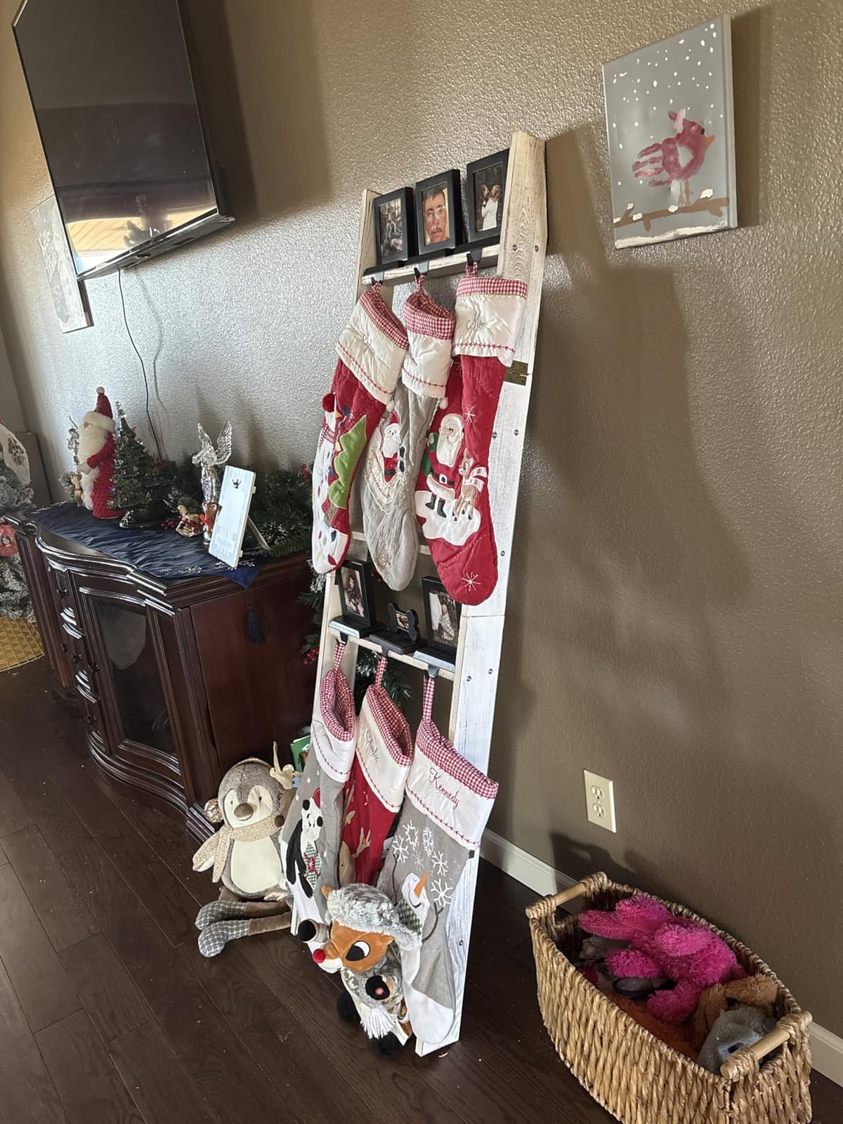 Honest Blanket Ladders for the Living Room, 5-Tier Blanket Holder, Wall-Leaning Blanket Rack, Ladder Shelves, Wooden Quilt Ladder, Farmhouse Decor, White customer photo 1