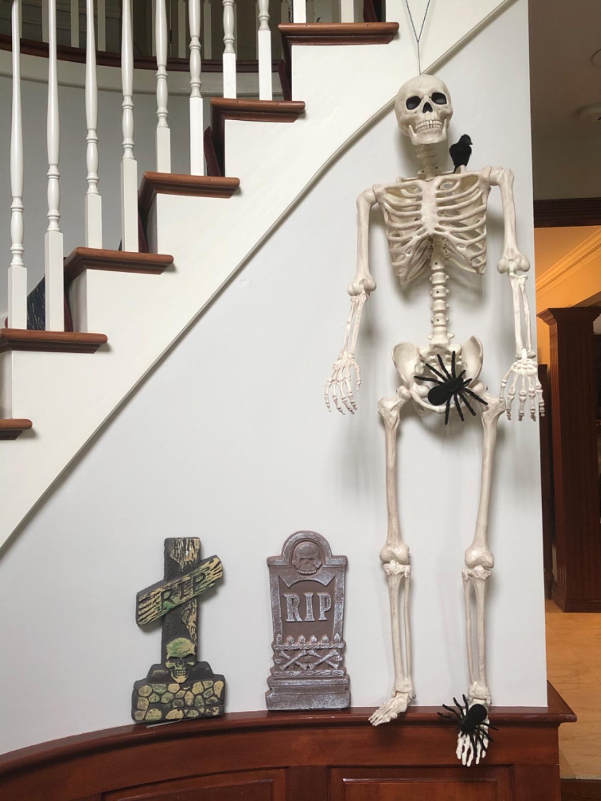 FUNPENY Halloween Foam RIP Tombstones, 5 Pack 17