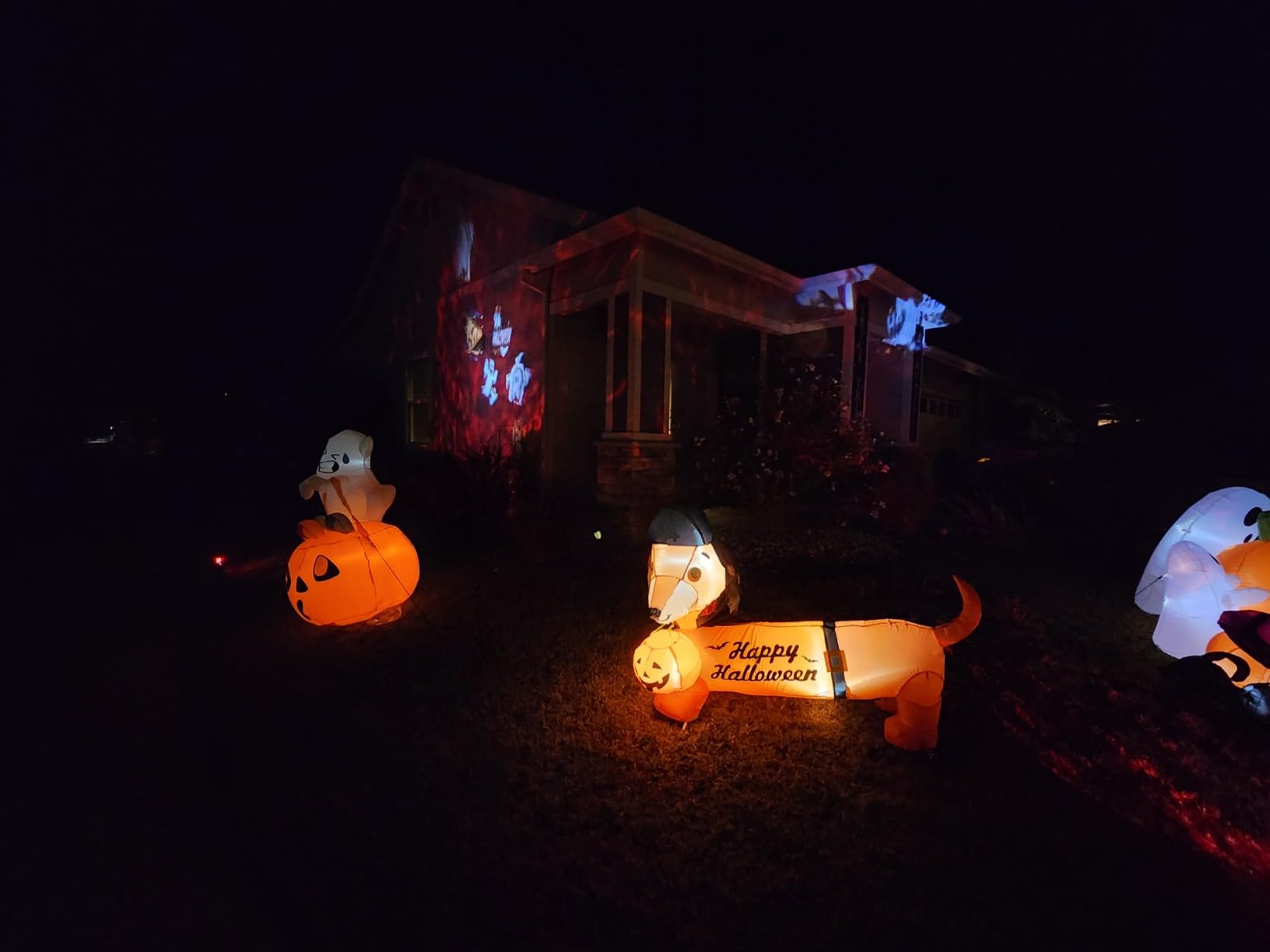 Joiedomi 5 FT Tall Halloween Inflatables Outdoor Decorations, Inflatable Cute Ghost Halloween Decor Outdoor, Blow Up Ghost Lift Pumpkin Candy Bag with Build-in LEDs for Yard Decorations customer photo 1
