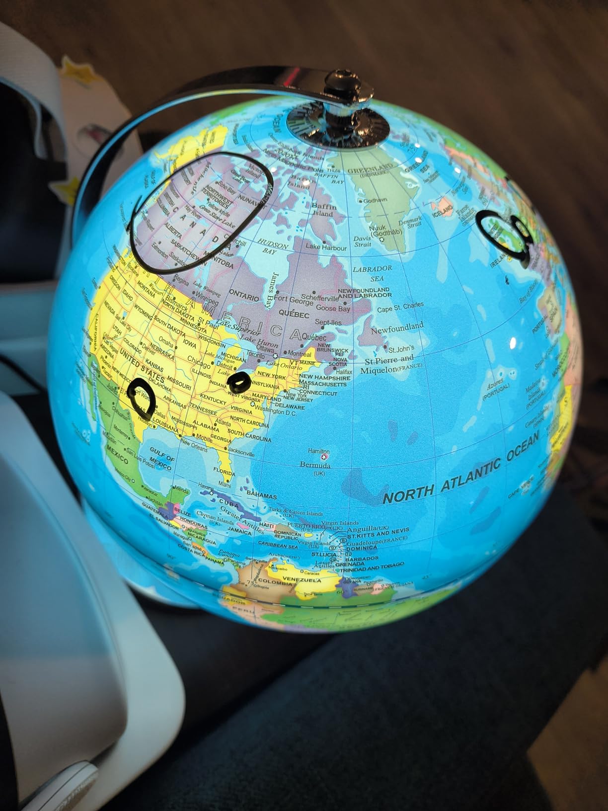 POOCCI 8-Inch Illuminated World Globe for Kids and Adults, Writable Political Map with LED Night Light, Magnifying Glass and Marker, Educational Globe for Home and Classroom customer photo 2