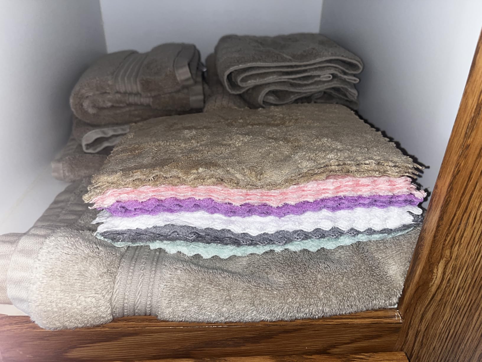 24 Pack Kitchen Dishcloths - Does Not Shed Fluff - Reusable Dish Towels, Dish cloths, Super Absorbent Coral Fleece Cleaning Cloths, Nonstick Oil Washable Fast Drying, 7 x 9 Inch (Multicolor) customer photo 2
