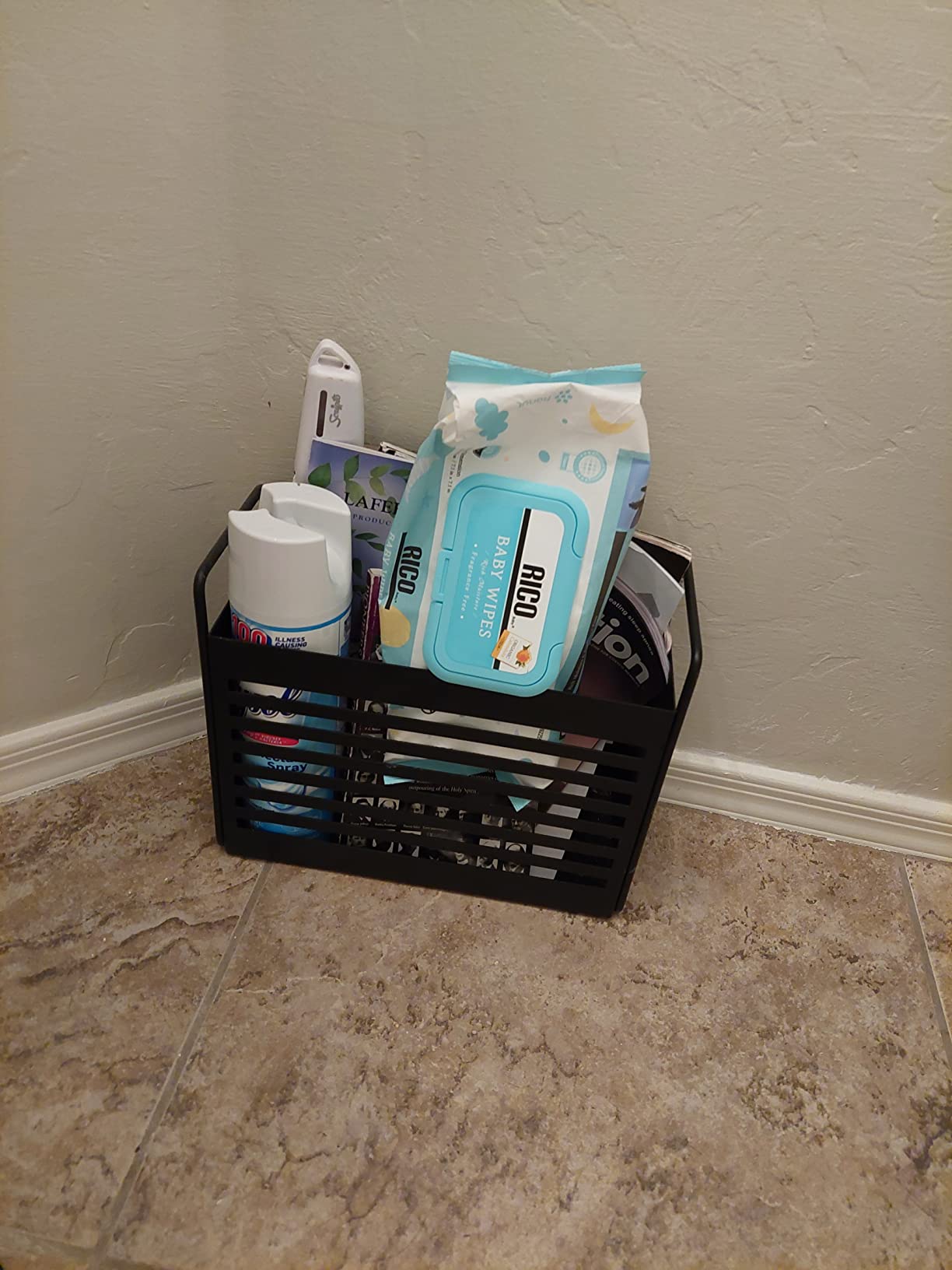 Magazine Rack, Magazine File Holder Mail Organizer Folder Organizer Bin for Magazines, Books, Newspapers, Tablets in Home, Office, Black customer photo 2