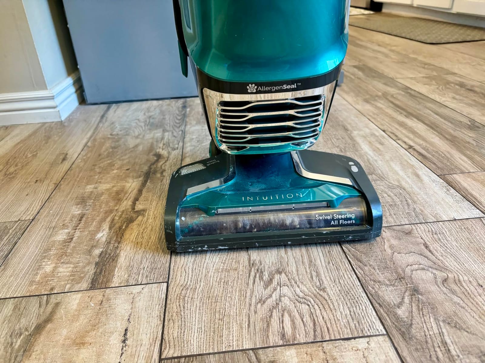 Kenmore Intuition Bagged Upright Vacuum Lift-Up Carpet Cleaner | Pet Friendly, 2-Motor Power Suction with HEPA Filter, 3-in-1 Combination Tool, HandiMate for Floor, Pet Hair - BU4022 customer photo 2