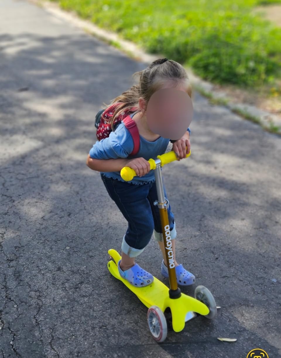 3-Wheel Kick Scooter for Kids Ages 3-8 Lean-to-Steer Toddler Scooter with Extra Wide Light Up Wheels, 4 Adjustable Heights, Foldable Scooters for Boys & Girls, Max Weight 110lbs customer photo 2