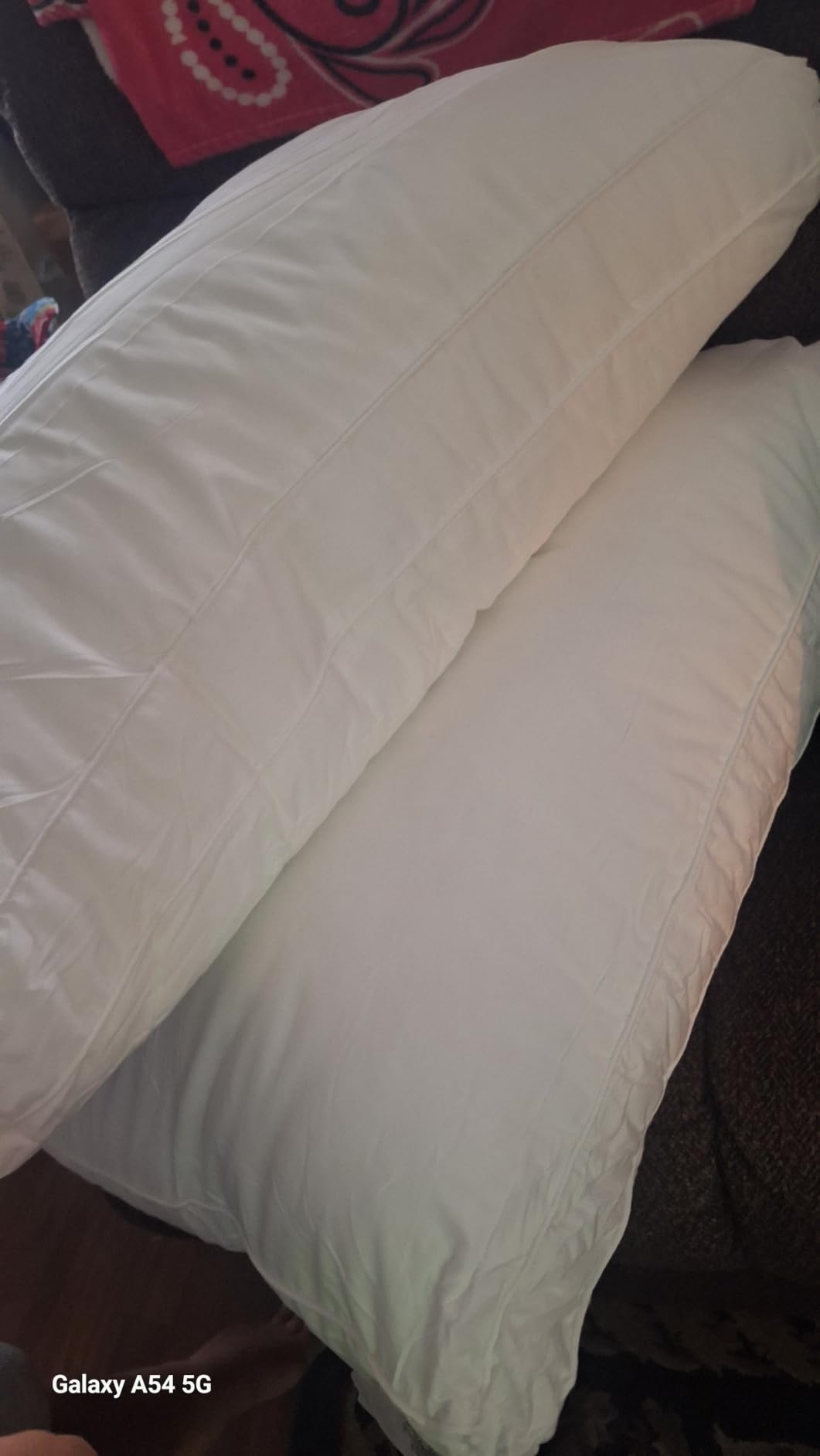 Utopia Bedding Gusset Bed Pillow, Hotel Pillows Queen Size Set of 2, White customer photo 1