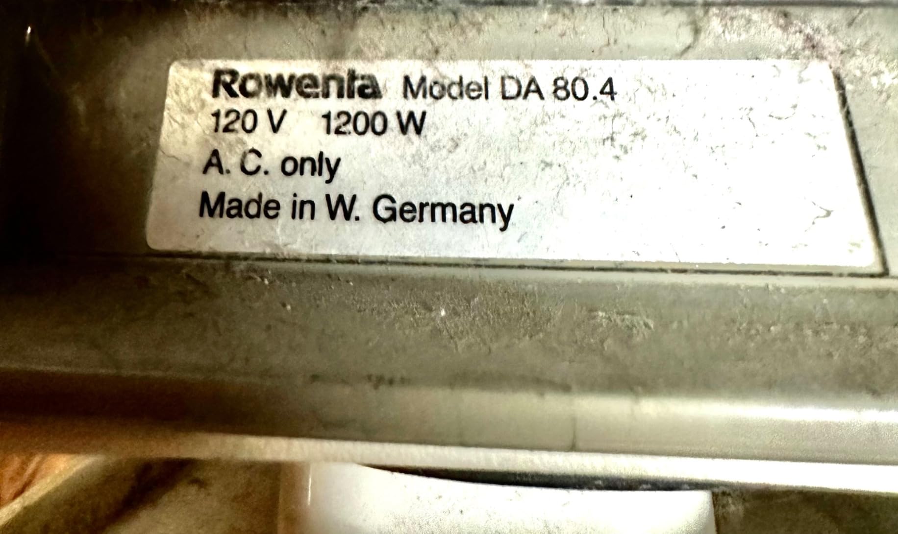 Rowenta Focus Excel Steam Iron for Clothes, Anti-Drip Protection, Iron Steamer for Clothes, 1725 Watts, DW5280, Grey customer photo 1