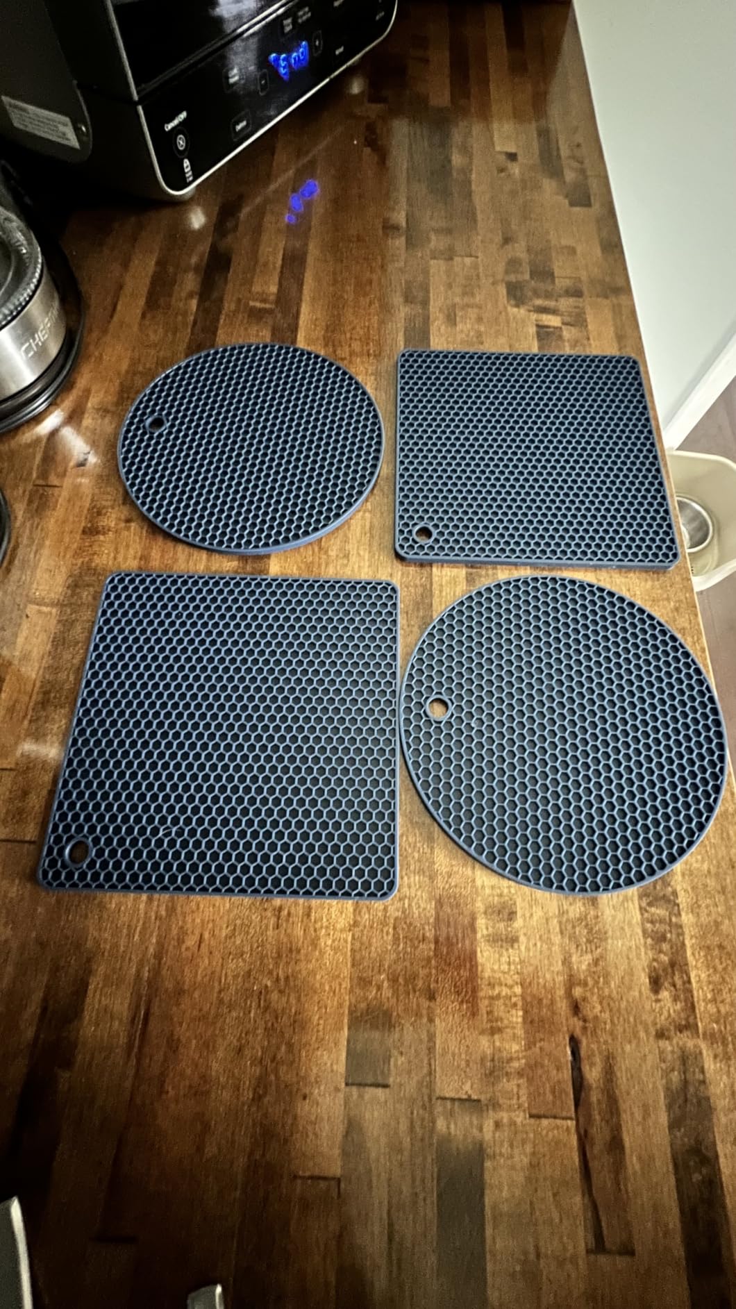 Joyhalo 4 Pack Trivets for Hot Dishes customer photo 2