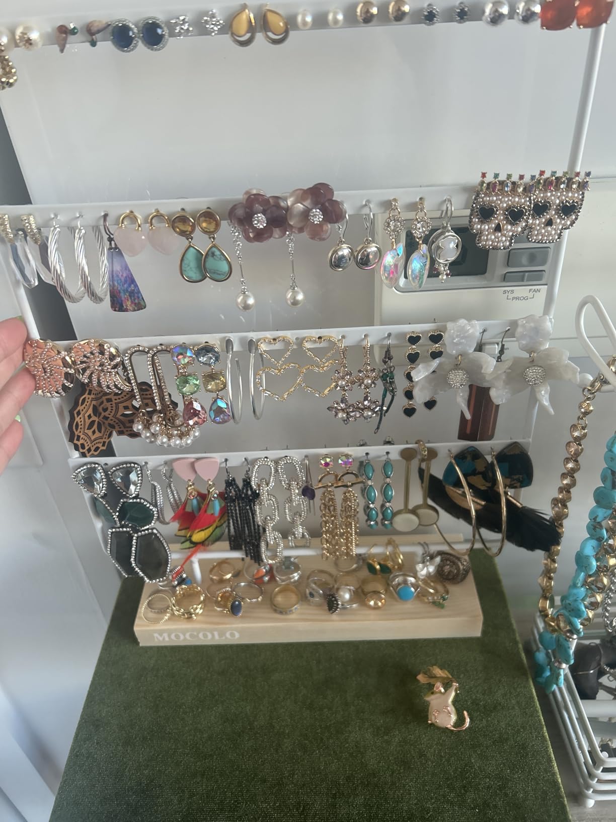 Mocolo Earring Holder Stand, Earring Organizer Display Holder Stand for Hanging Earrings(88 Holes & 4 Layers) customer photo 1