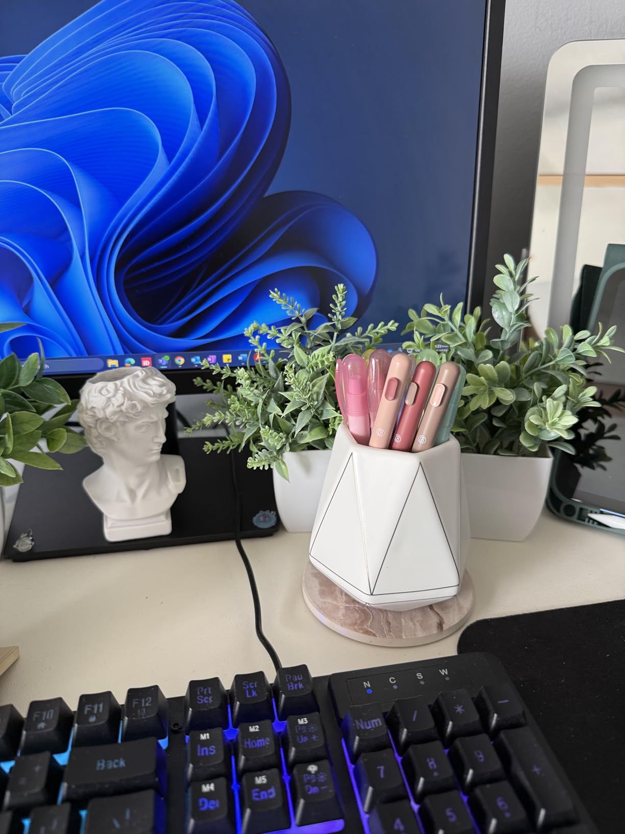 Ceramic Desk Cute Pen Holder Stand Gold Line Pencil Cup Pot Desk Organizer Makeup Brush Holder (White) customer photo 2