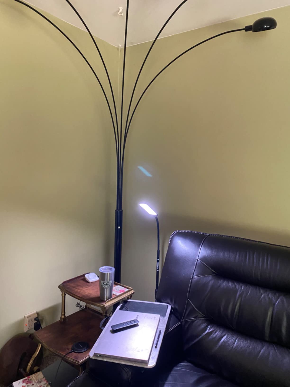 NXONE Led Floor Lamp,Modern Reading Adjustable Standing Height 4 Colors and Stepless Brightness Work Lamp for Living Room Bedroom Reading, Black customer photo 1