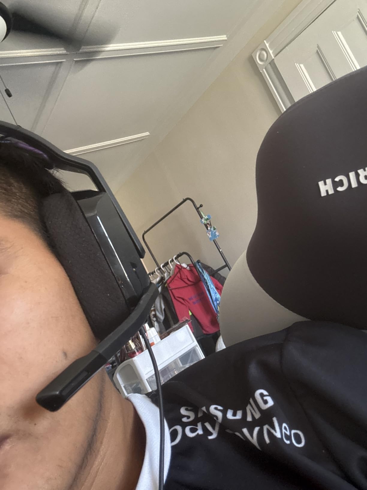 Logitech G335 Wired Gaming Headset (with Flip to Mute Microphone) - Black customer photo 2