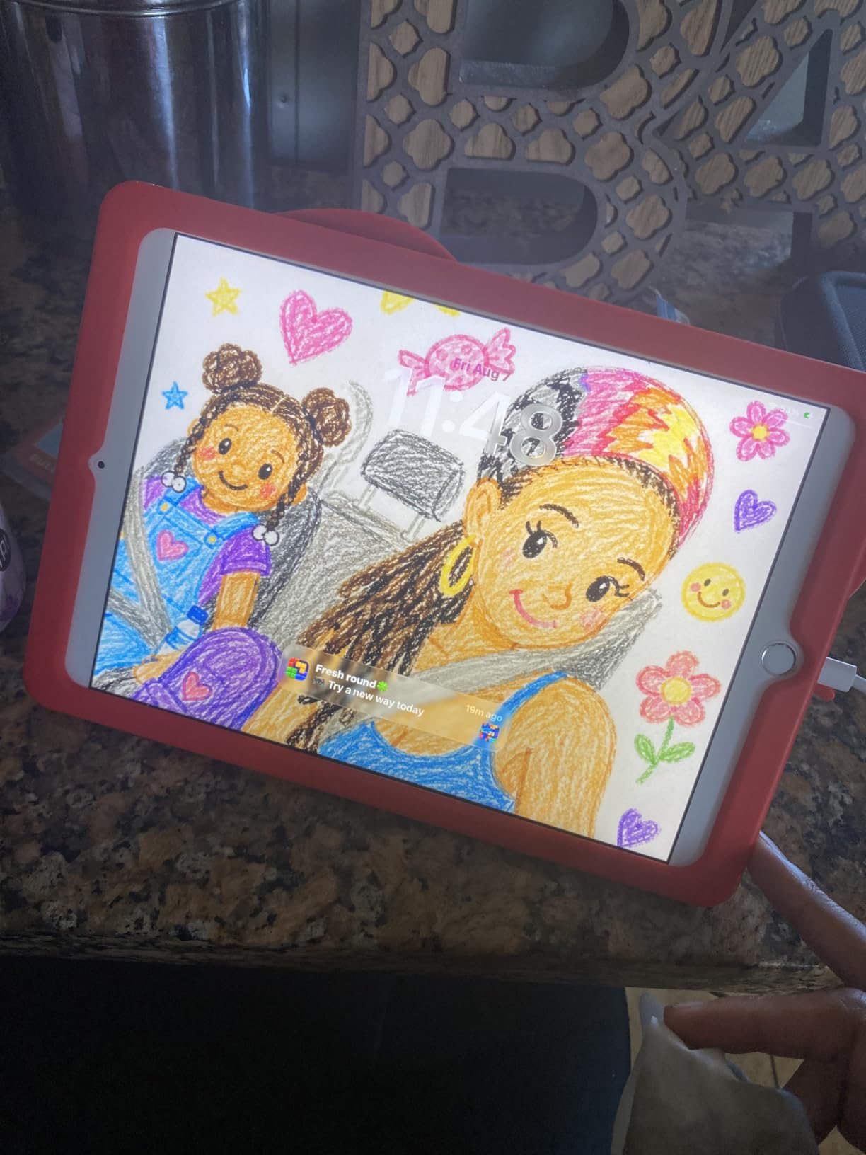 Apple iPad (10.2-inch, Wi-Fi, 32GB) - Silver (Latest Model, 8th Generation) (Renewed) customer photo 1