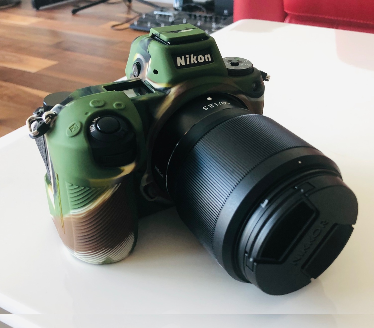 Nikon Z 6II with Zoom Lens | Versatile Full-Frame mirrorless Stills/Video Hybrid Camera with 24-70mm f/4 Lens | Nikon USA Model customer photo 1