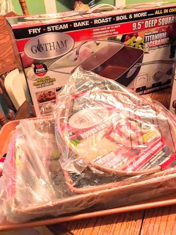 GOTHAM STEEL 12 Pc Ceramic Cookware Set, Diamond & Titanium Reinforced | Non Stick Pots and Pans with Steamer, Non Toxic PFAS-Free Nonstick, Oven to Table, Lightweight, Dishwasher & Oven Safe, Copper customer photo 2