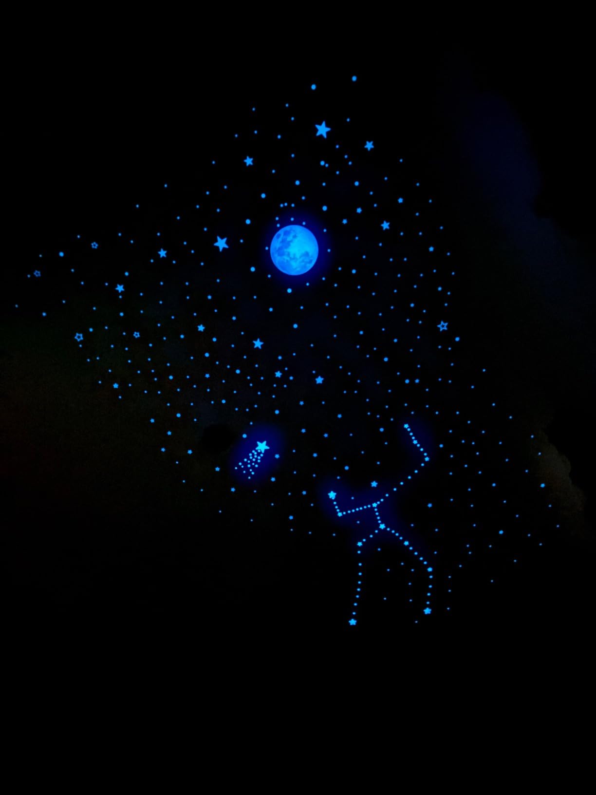 Glow in The Dark Stars for Ceiling,Glow in The Dark Stars and Moon Wall Decals,Ceiling Stars Glow in The Dark Kids Wall Decors Perfect for Kids Nursery Bedroom Living Room customer photo 1