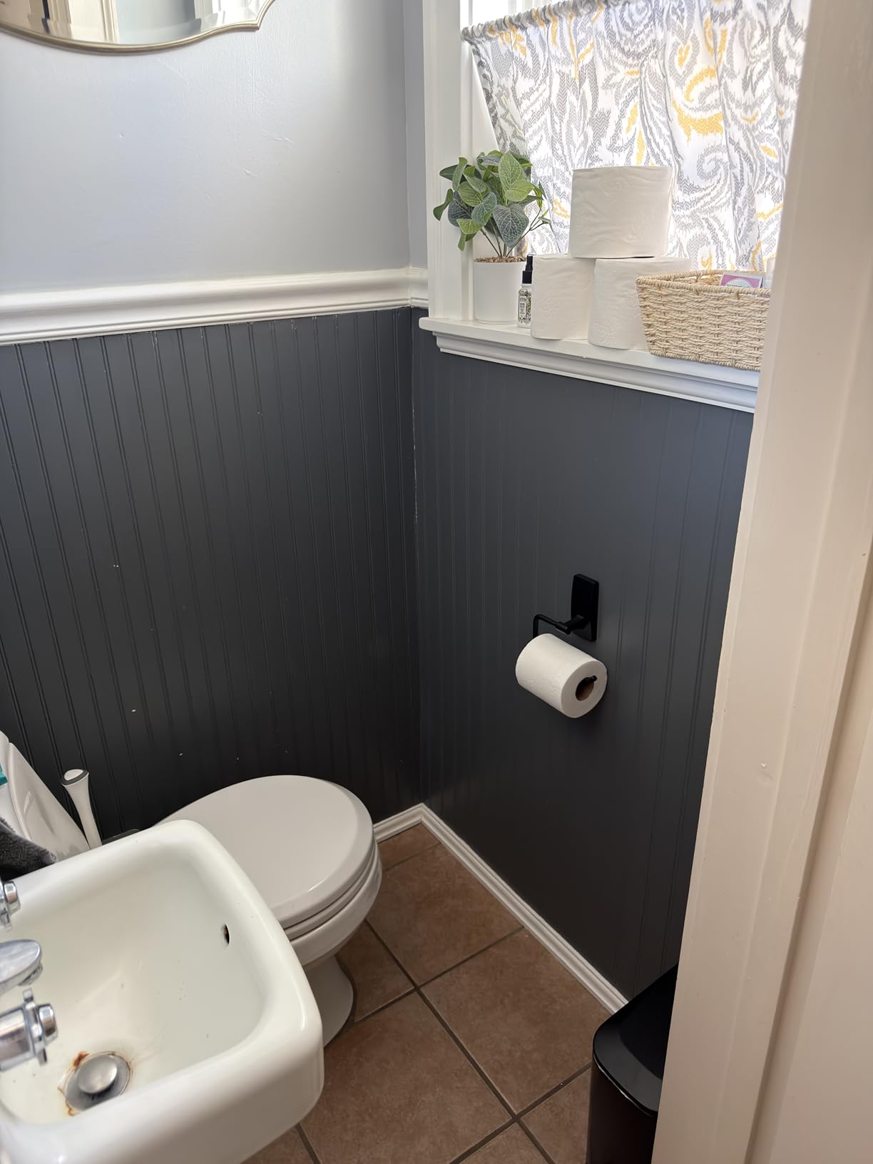 Cesun Small Bathroom Trash Can with Lid, 1.6 Gal, Soft Close, Matte Black customer photo 1