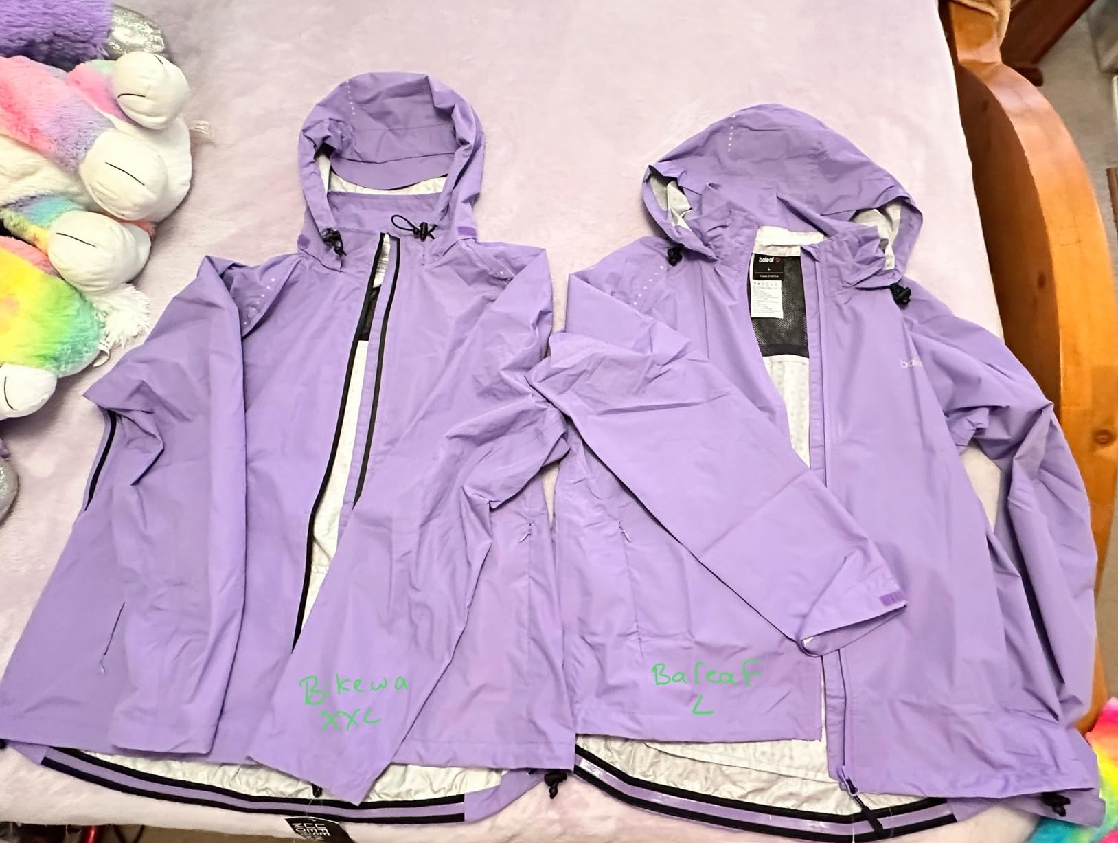 baleaf Packable Rain Jacket Women Waterproof Lightweight Jackets Hooded customer photo 1